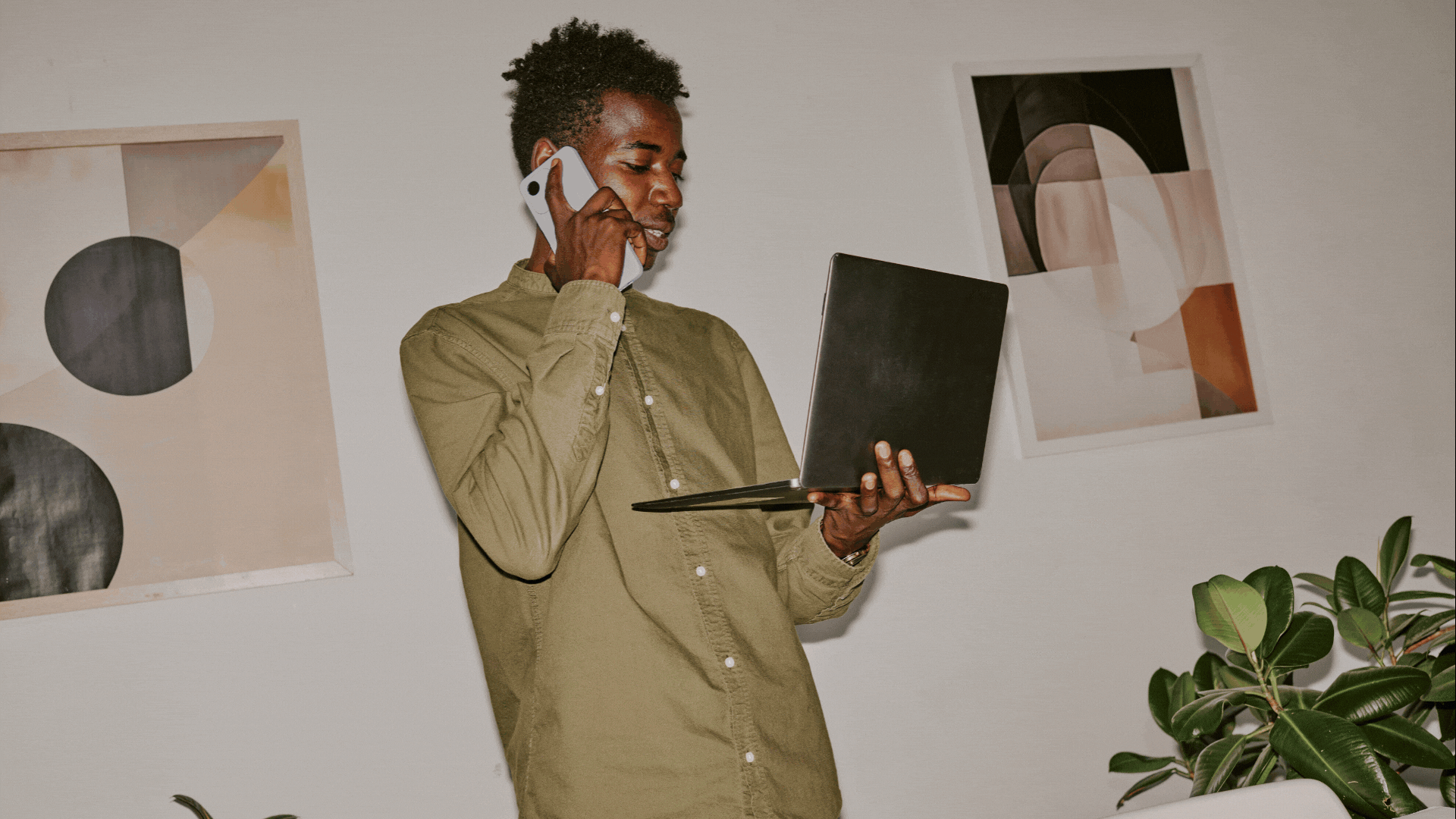 White Black Minimalist Modern Creative Portfolio Presentation (1).gif