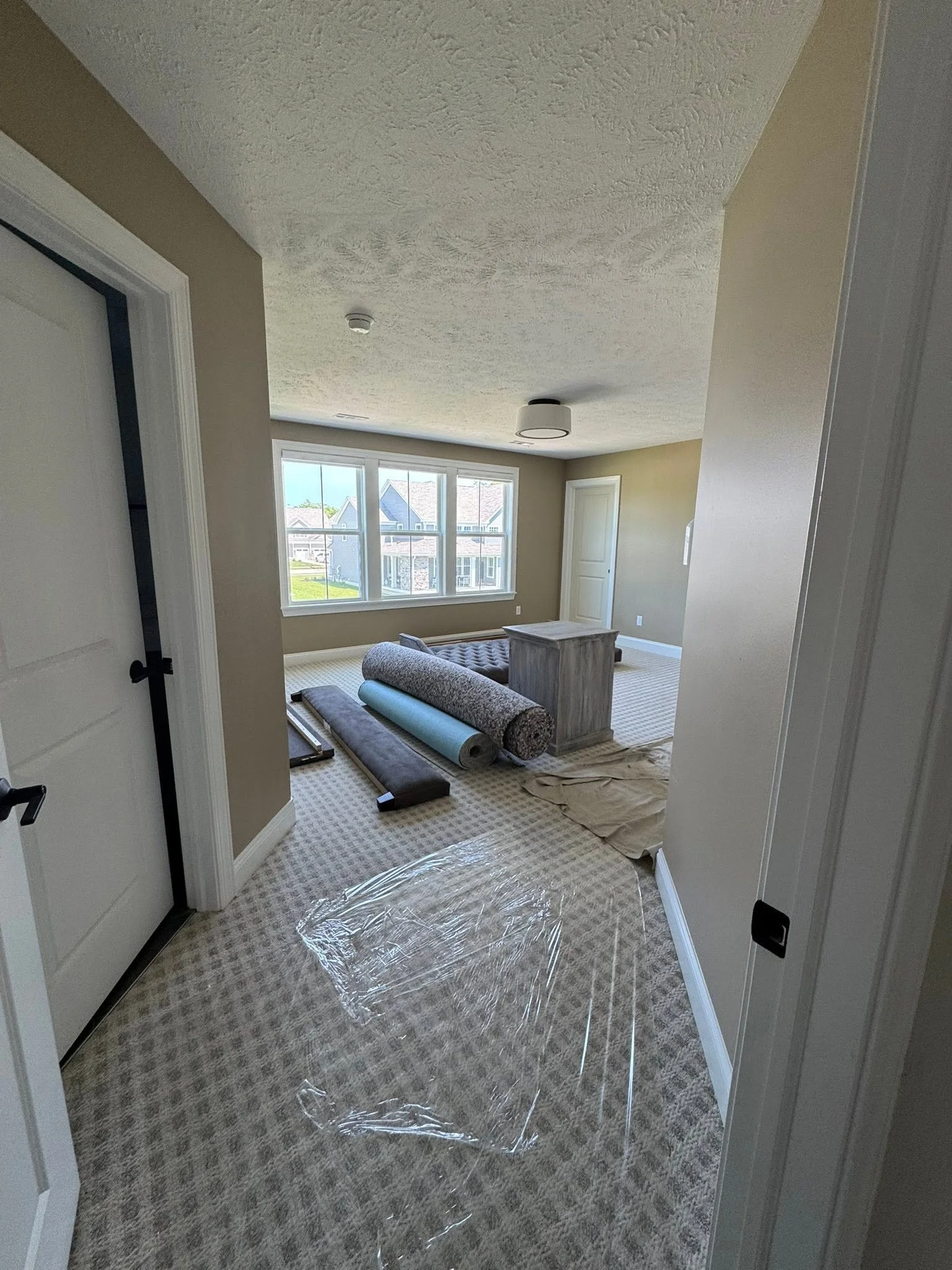 reaser construction elyria ohio living room renovation 5.jpg