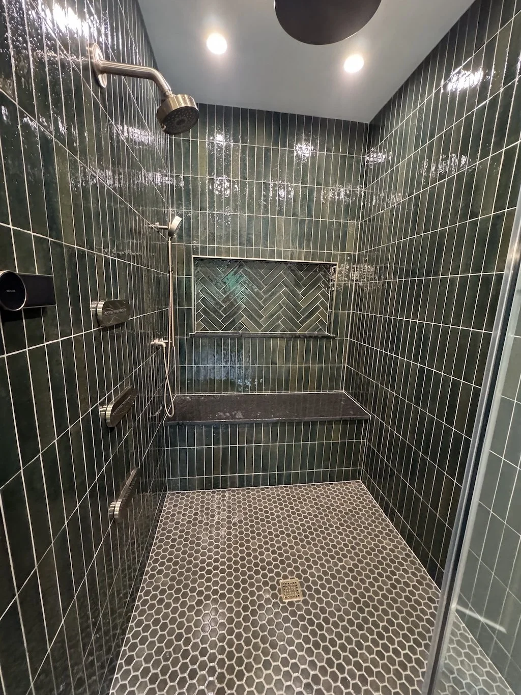 Reaser Construction Remodeling17.jpeg