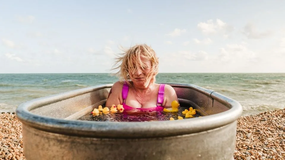 Woman plunges in ice bath on Hove beachfront