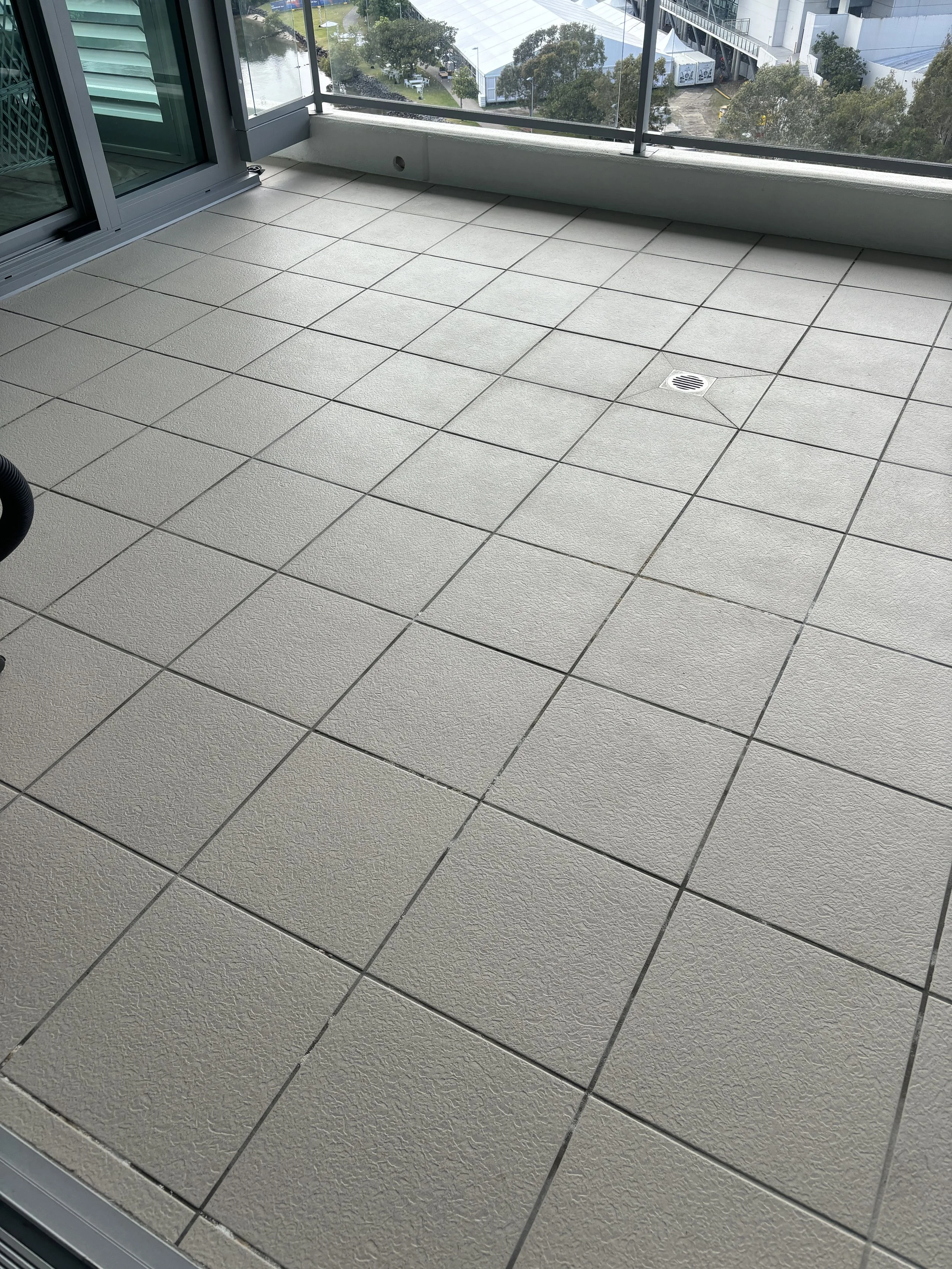 Balcony Re-Grout Before