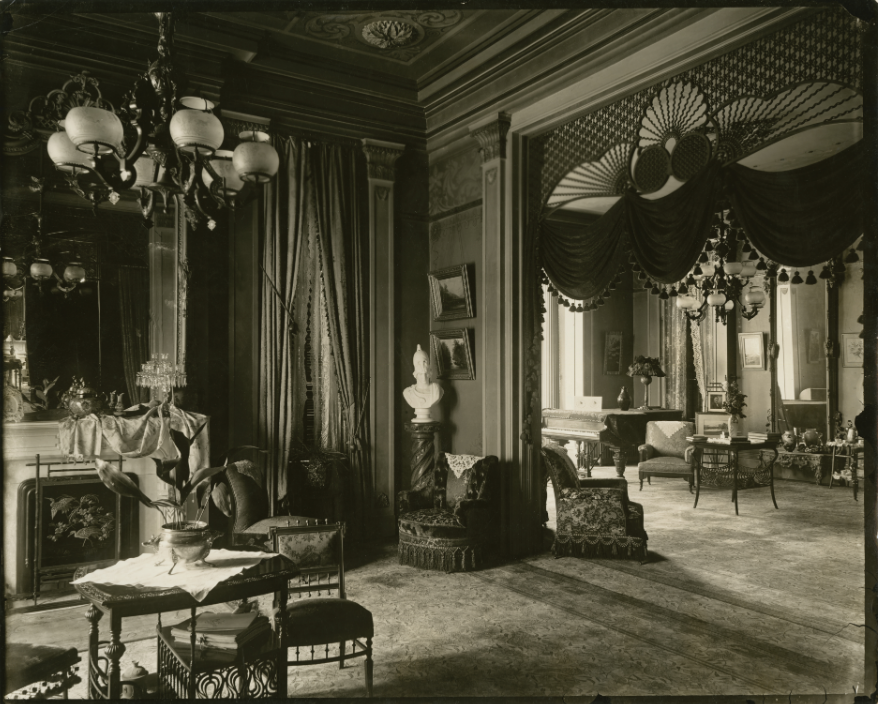 1899 East Parlor 
 Altgeld Administration