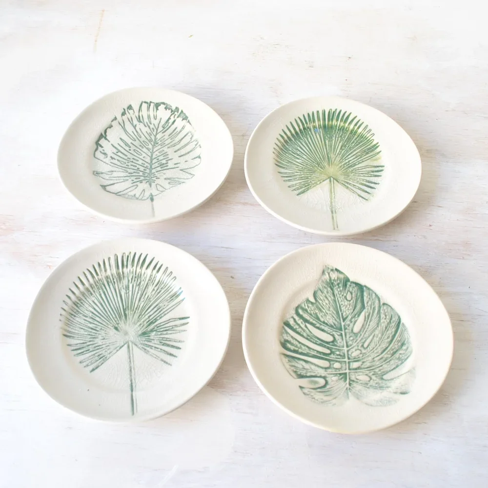 Stoneware Leaf Plates