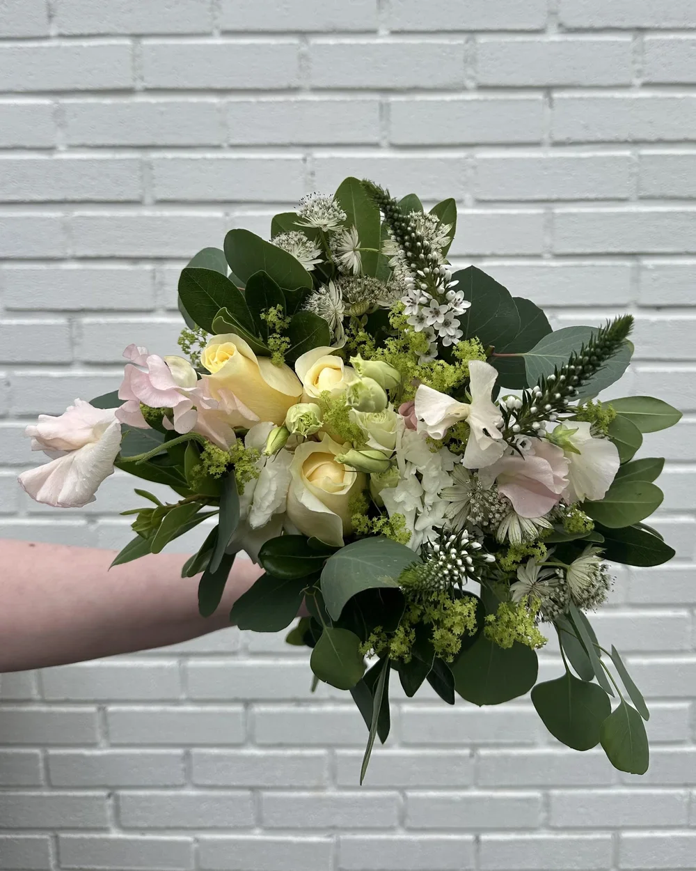 Small Hand Tied Bouquet3.