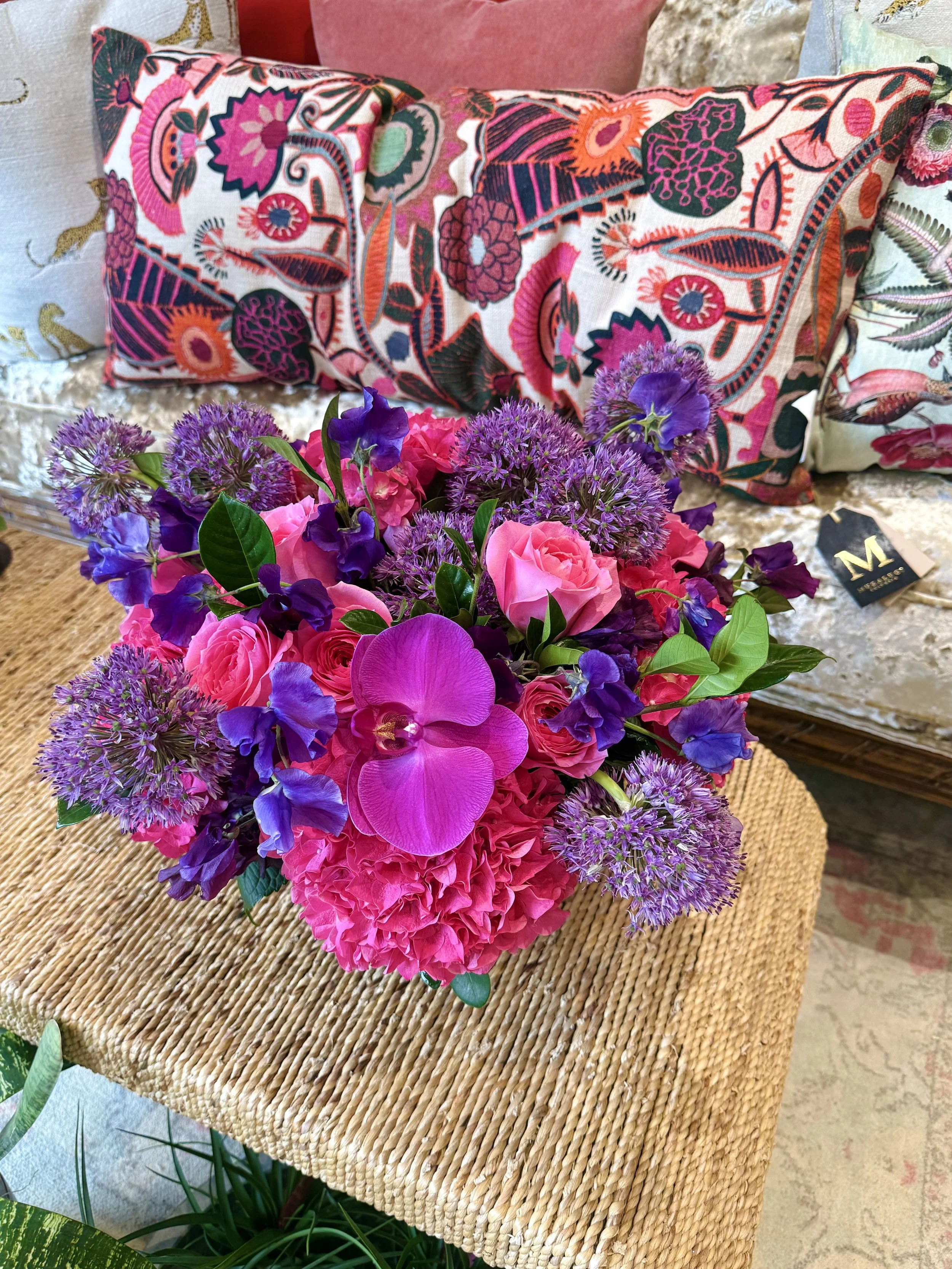 How Fresh Flowers and Elegant Home Décor Transform Every Space - Office to Living Room&nbsp;