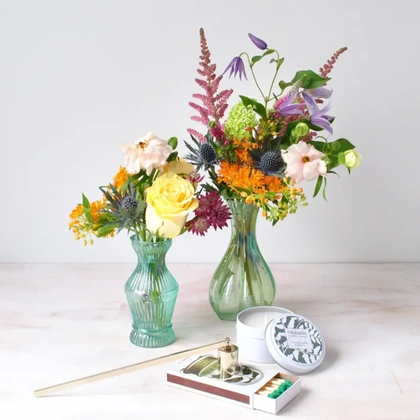 candle and flower gift set ideas delivered