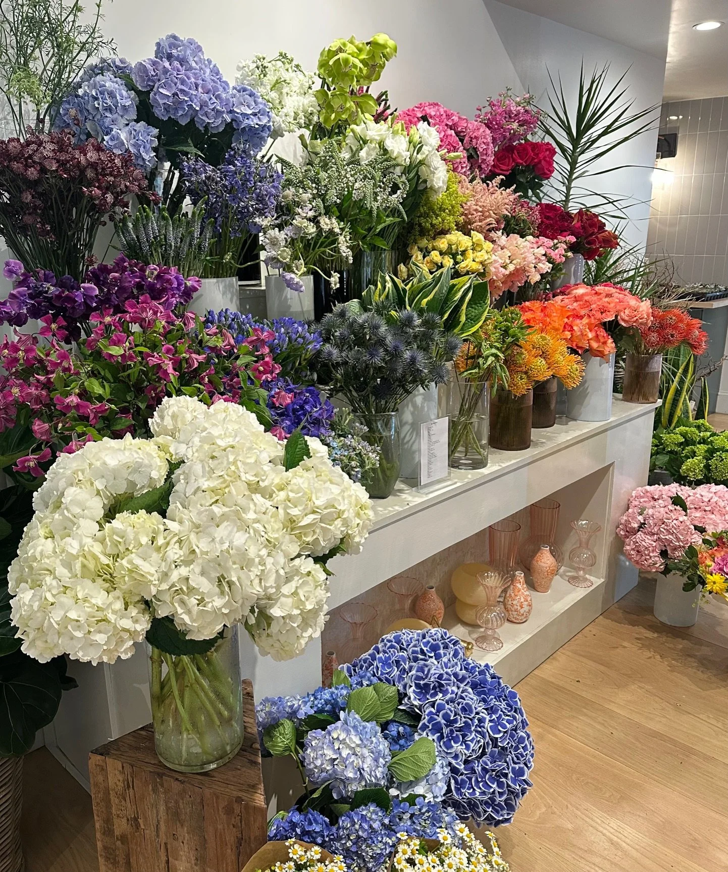 shop fresh flowers from our stem bar