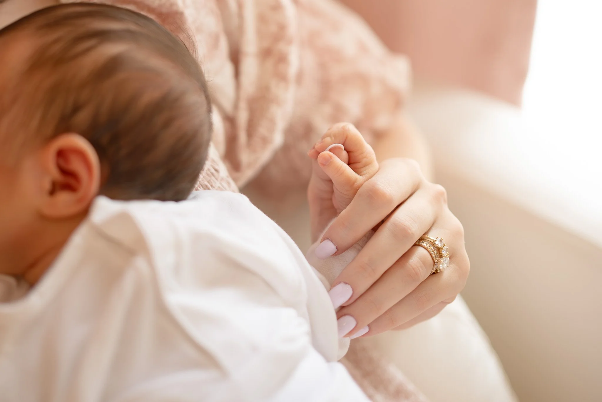 houston newborn at home with mom7.jpg