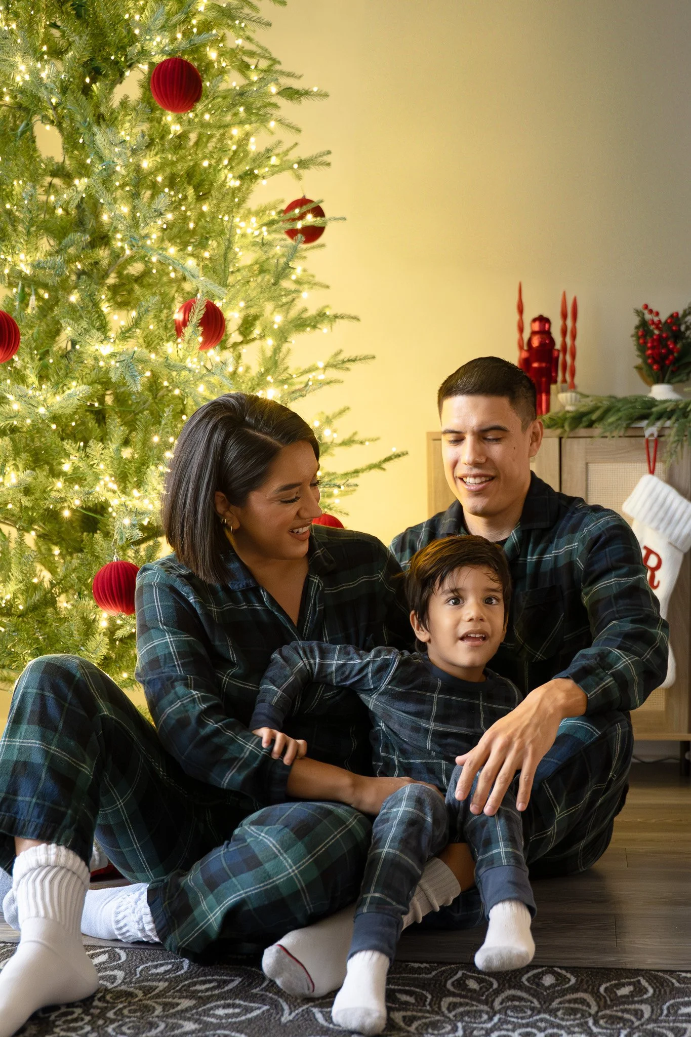 houston family at home christmas.jpg