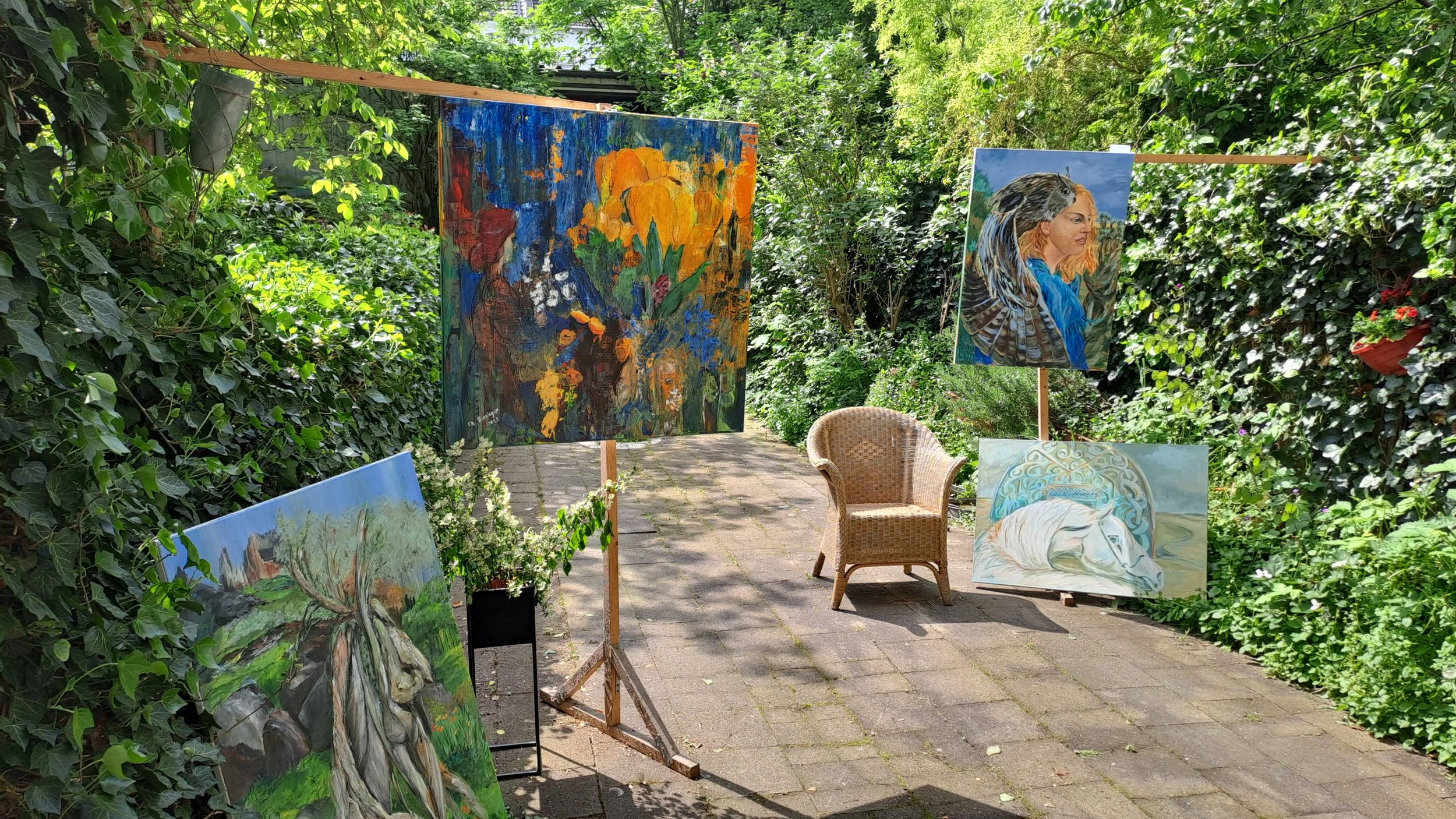 Kunst im Tor bei Wiltrud Miethke und Christa Binninger 