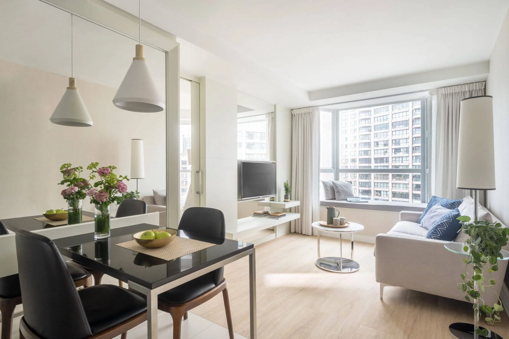 Service Apartment Central