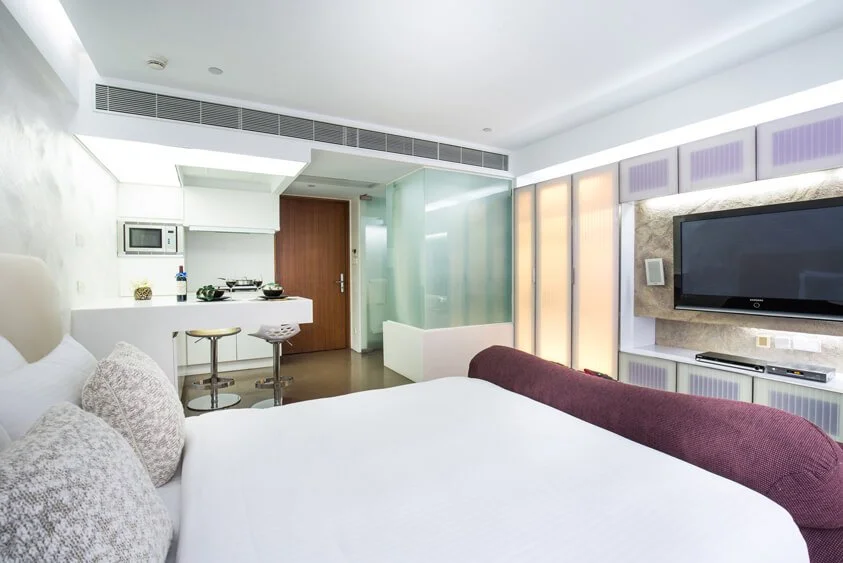 V Wanchai