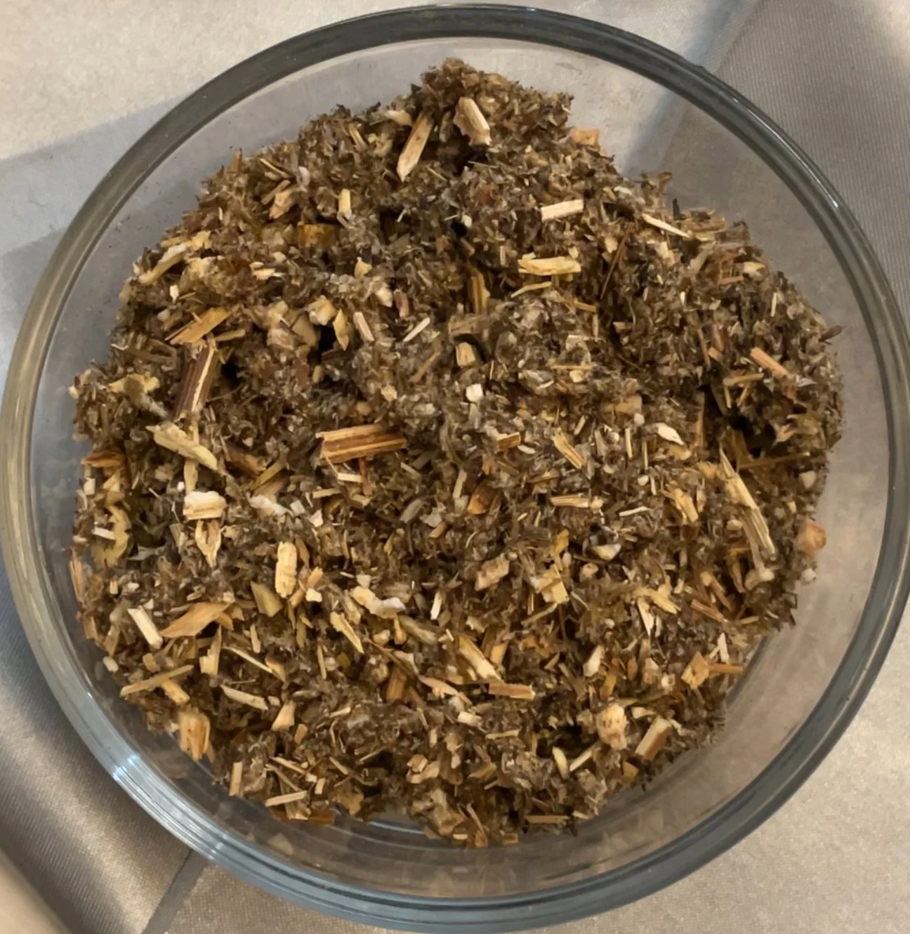 Mugwort (Artemisia vulgaris)