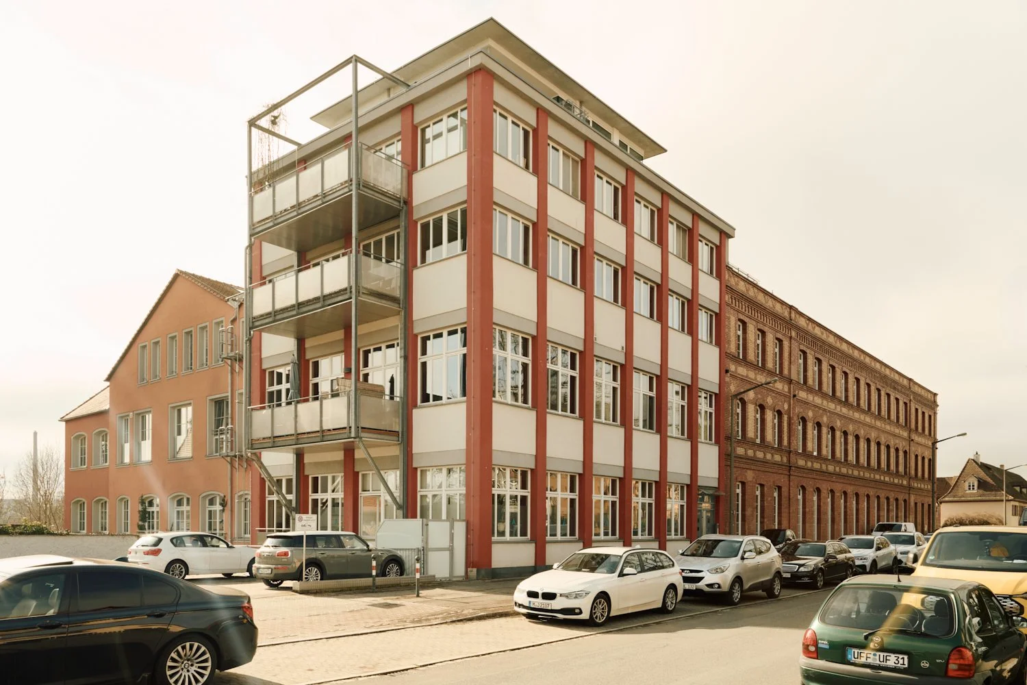 Das Gebäude mit hostorischer Fassade