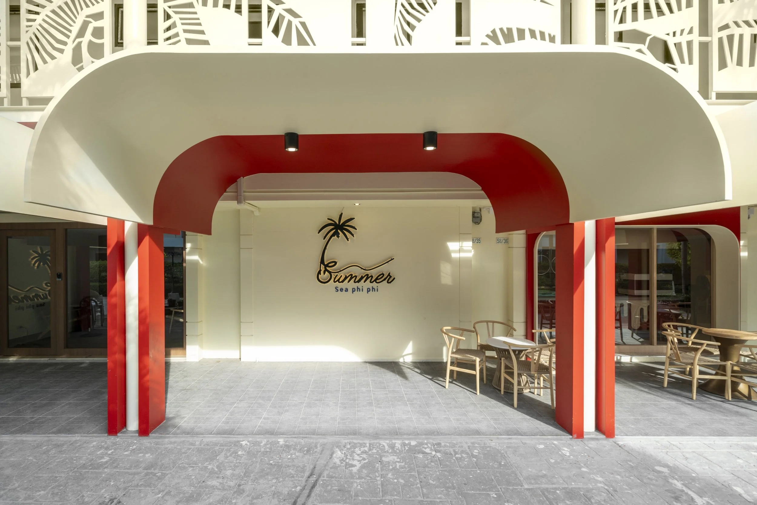 Summer Sea Phi Phi Entrance