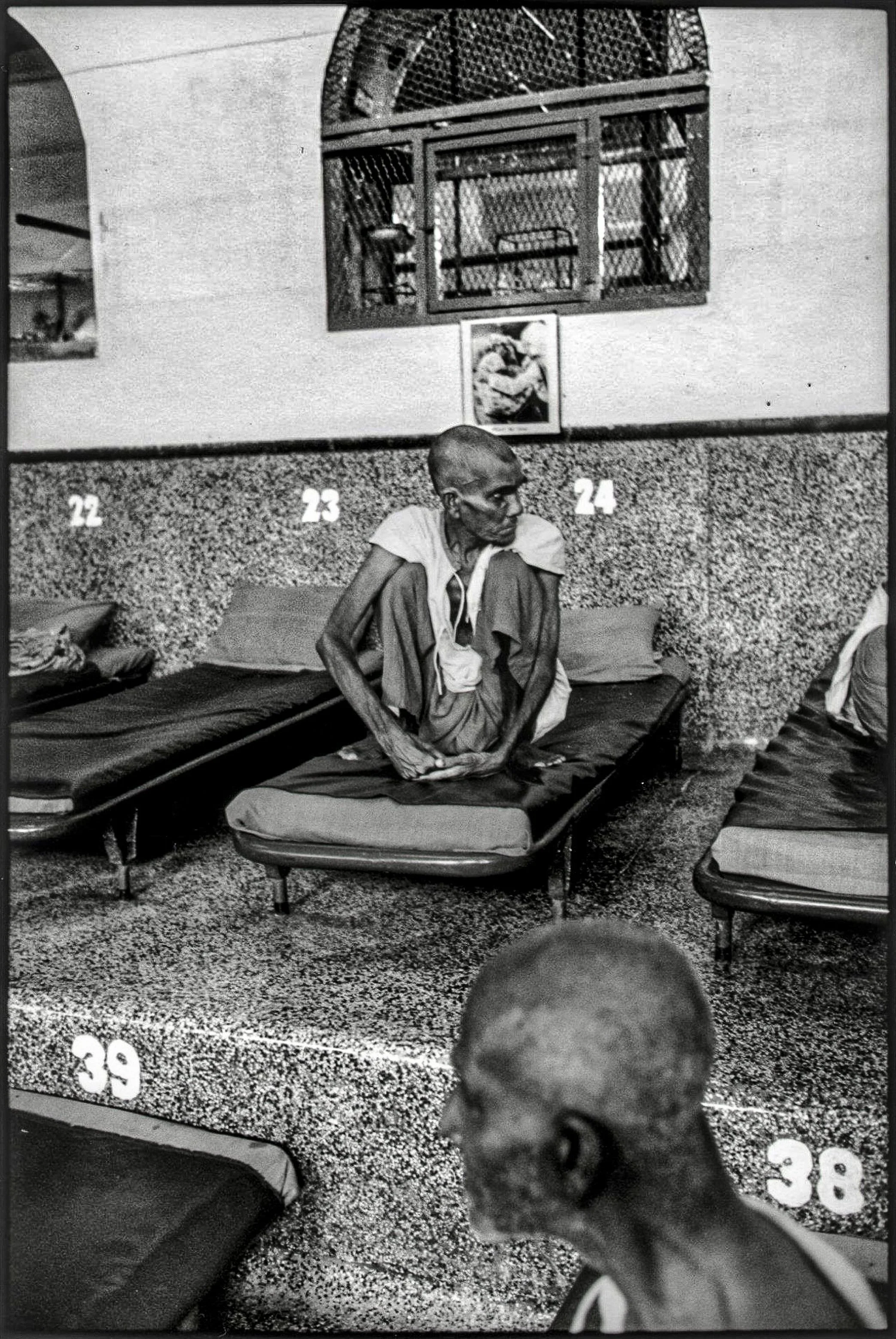 Kalighat: At the Edge of Being Seen - India, 2003