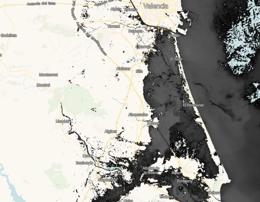 Satellite mapping and data analysis of burned regions and environmental hazards near Valencia, Spain