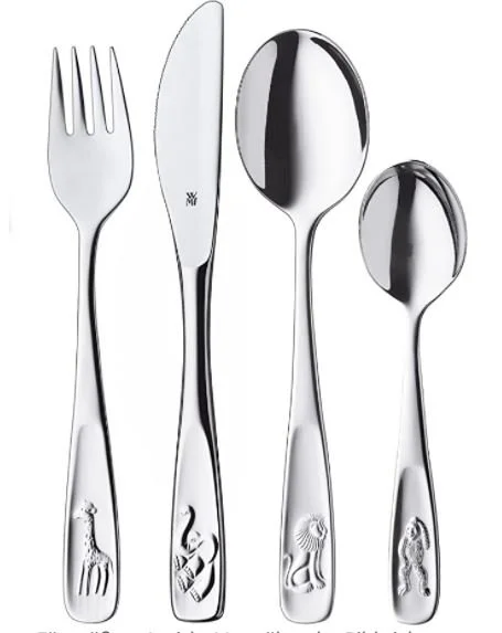 Berg Fux Besteckset mit Gabel, Messer, Löffel und Teelöffel, alle aus Silber mit eingravierten Tiermotiven auf den Griffen.