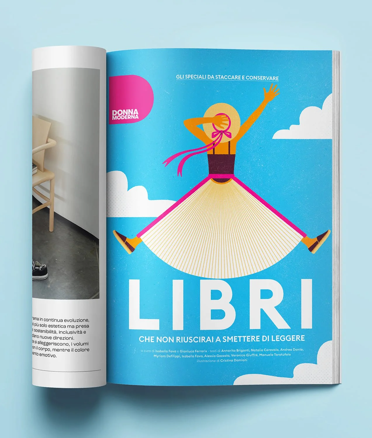 Pagina di rivista con illustrazione di una donna che salta, con cappello di paglia e gonna ampia a forma di libro, sotto un cielo azzurro con nuvole. Atmosfera estiva e colori caldi.