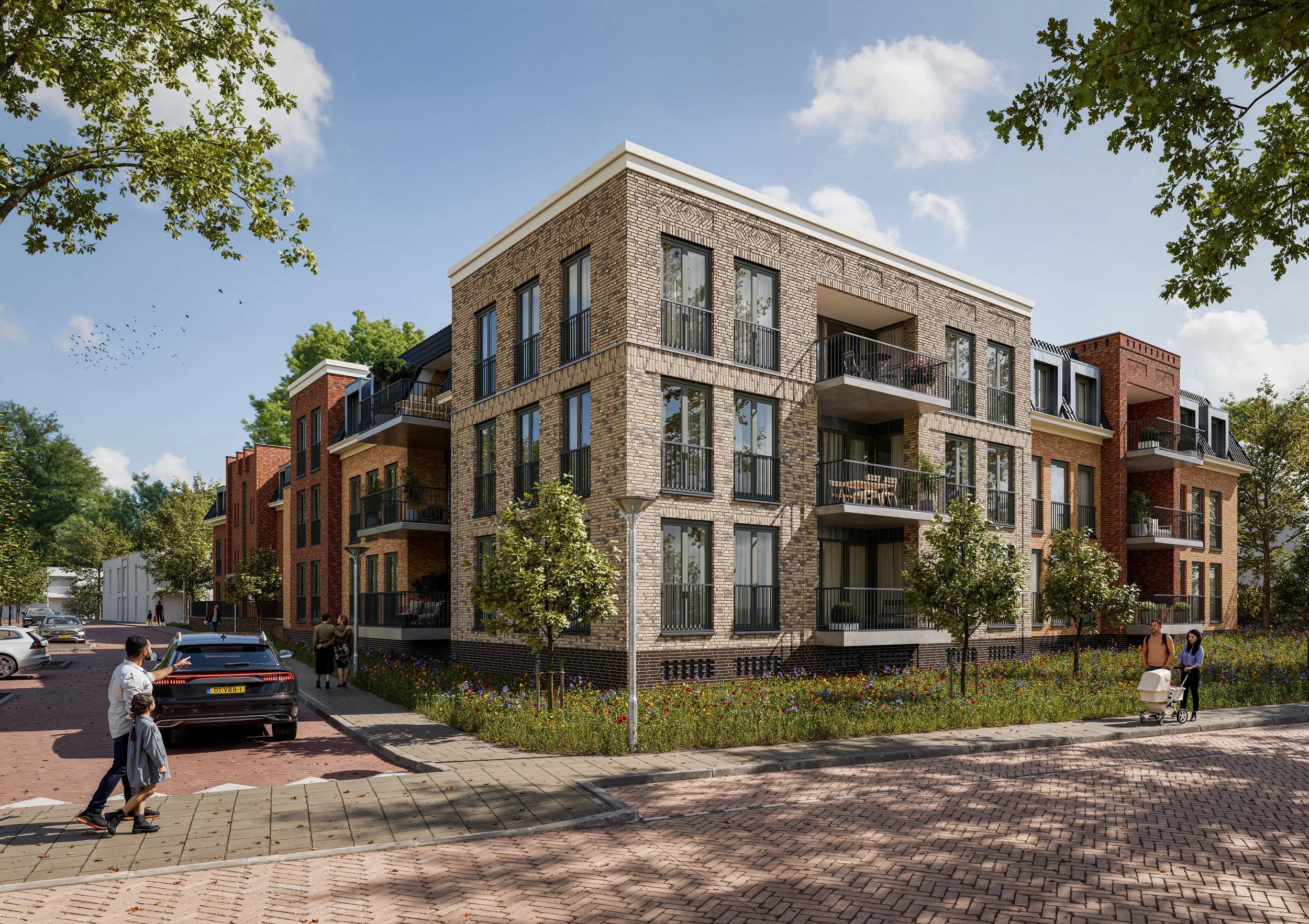 Een modern, vier verdiepingen tellend appartementsgebouw met een brickfaced gevel en meerdere balkons, omgeven door groene bomen en een openbare ruimte met voetgangers en geparkeerde auto's.