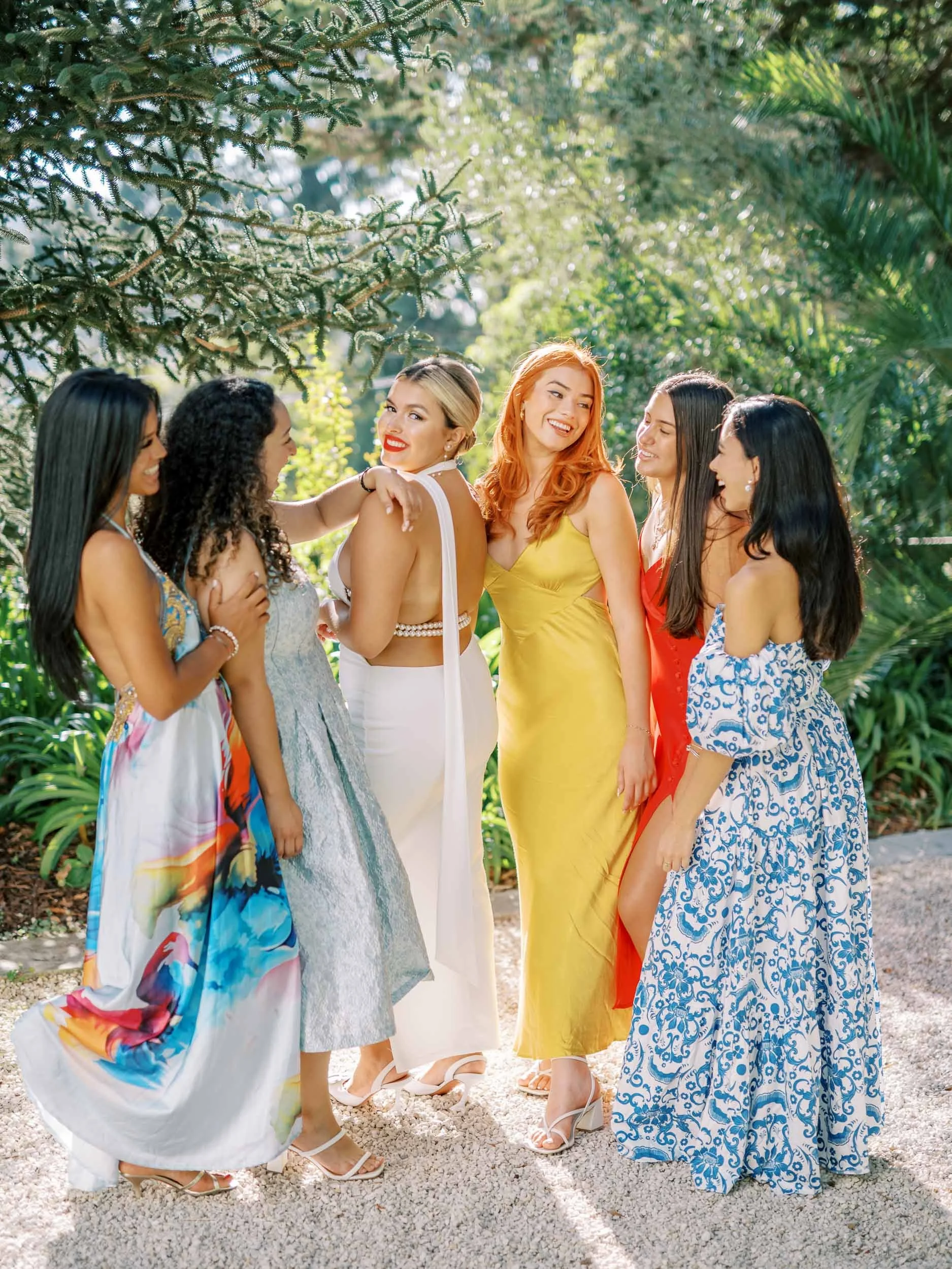 Bride and bridesmaids at the welcome cocktail at Casa Holstein in Sintra, Portugal
