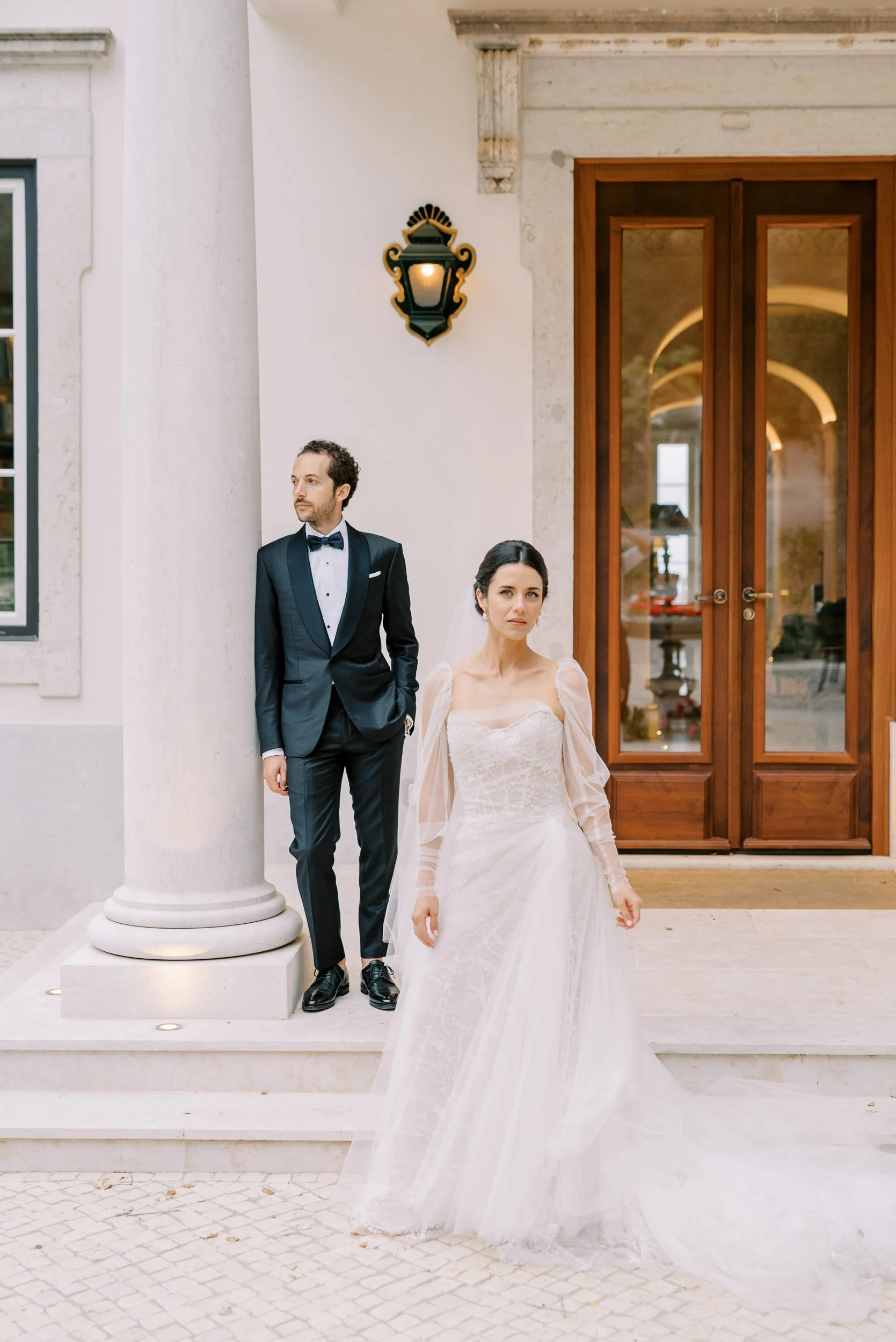 Bride and groom at Quinta da Bella Vista in Sintra