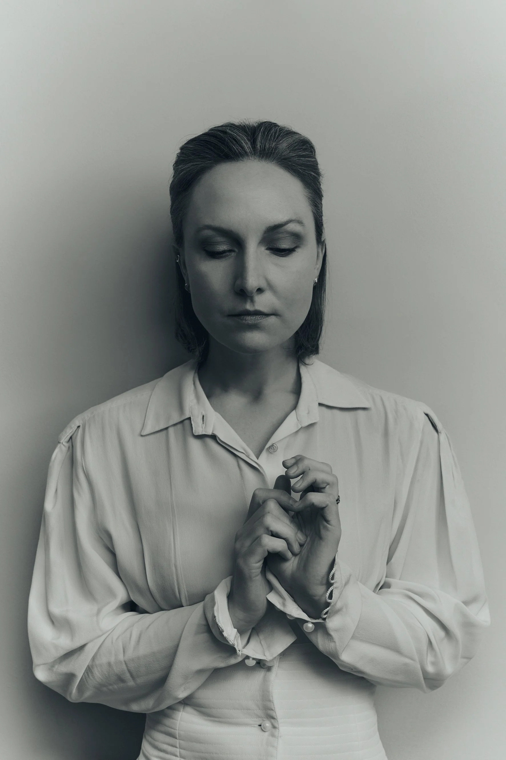 2_ELIZA_HEADSHOTS COPY_11.1mb.jpg