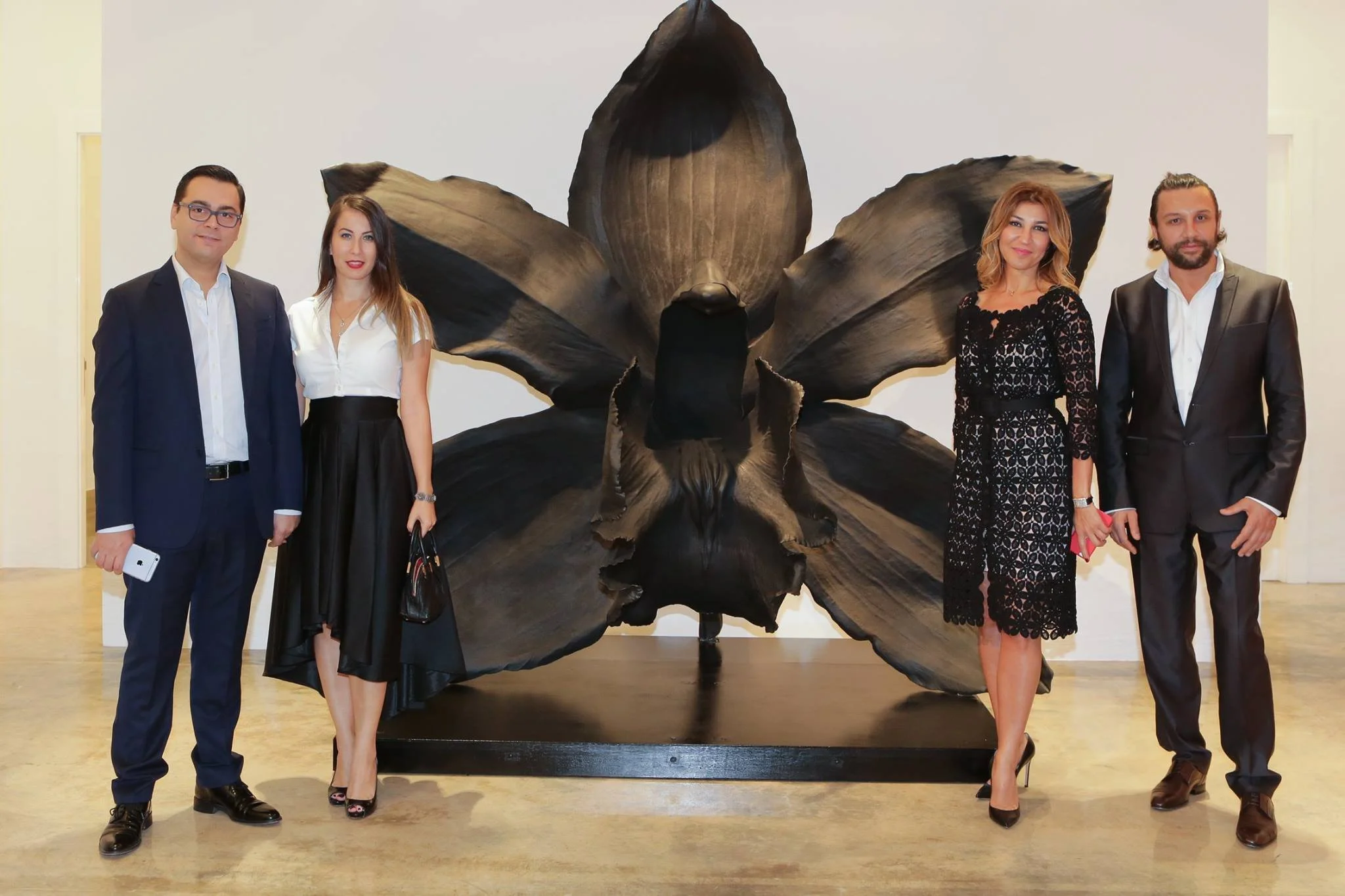 marc-quinn-exhibition-space-view-qatar-curated-by-mohamad-makouk
