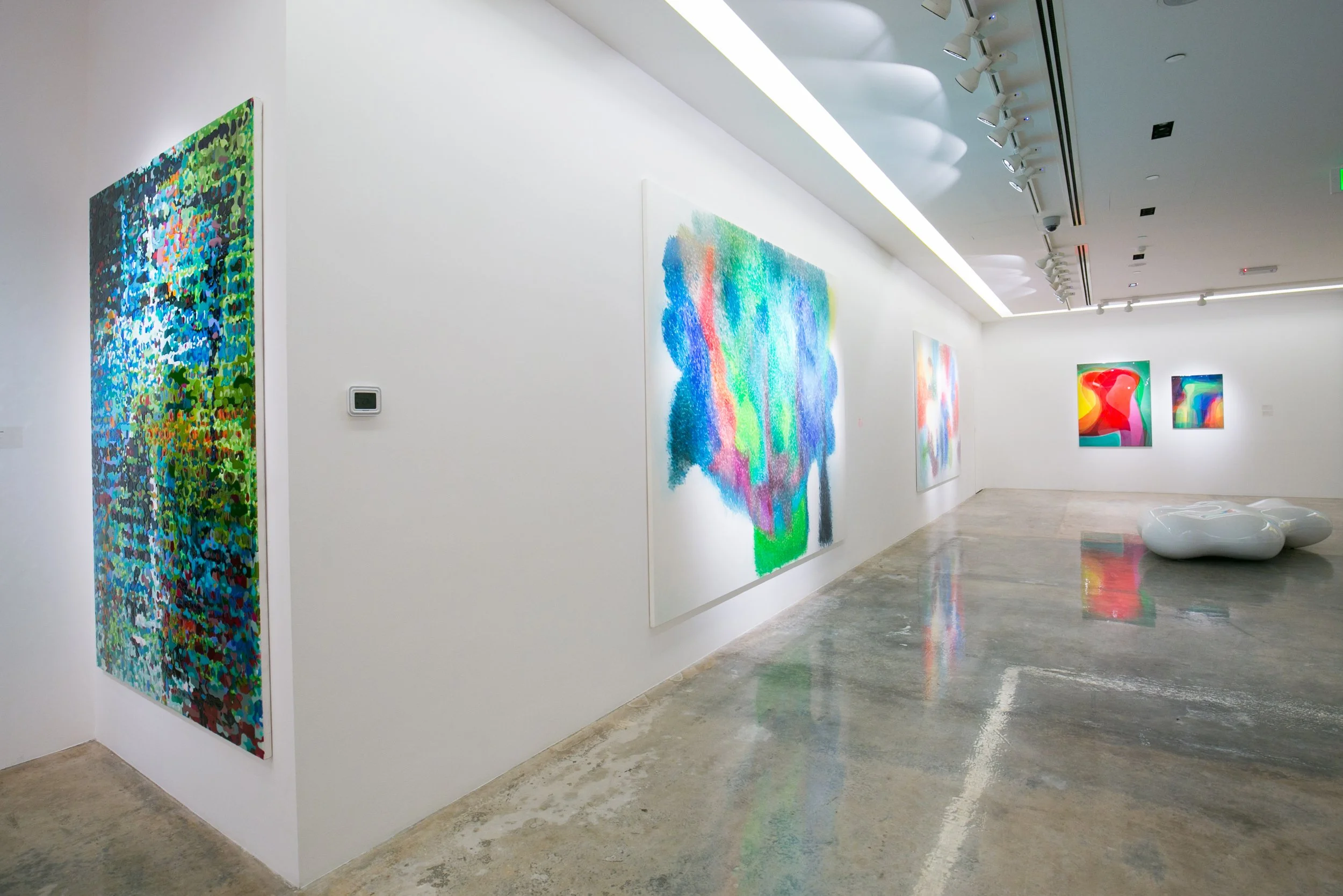 A wide exhibition view of Peter Zimmermann’s presentation in Qatar, where abstract painting, spatial composition, and contemporary curation come together through Core Art Strategies.