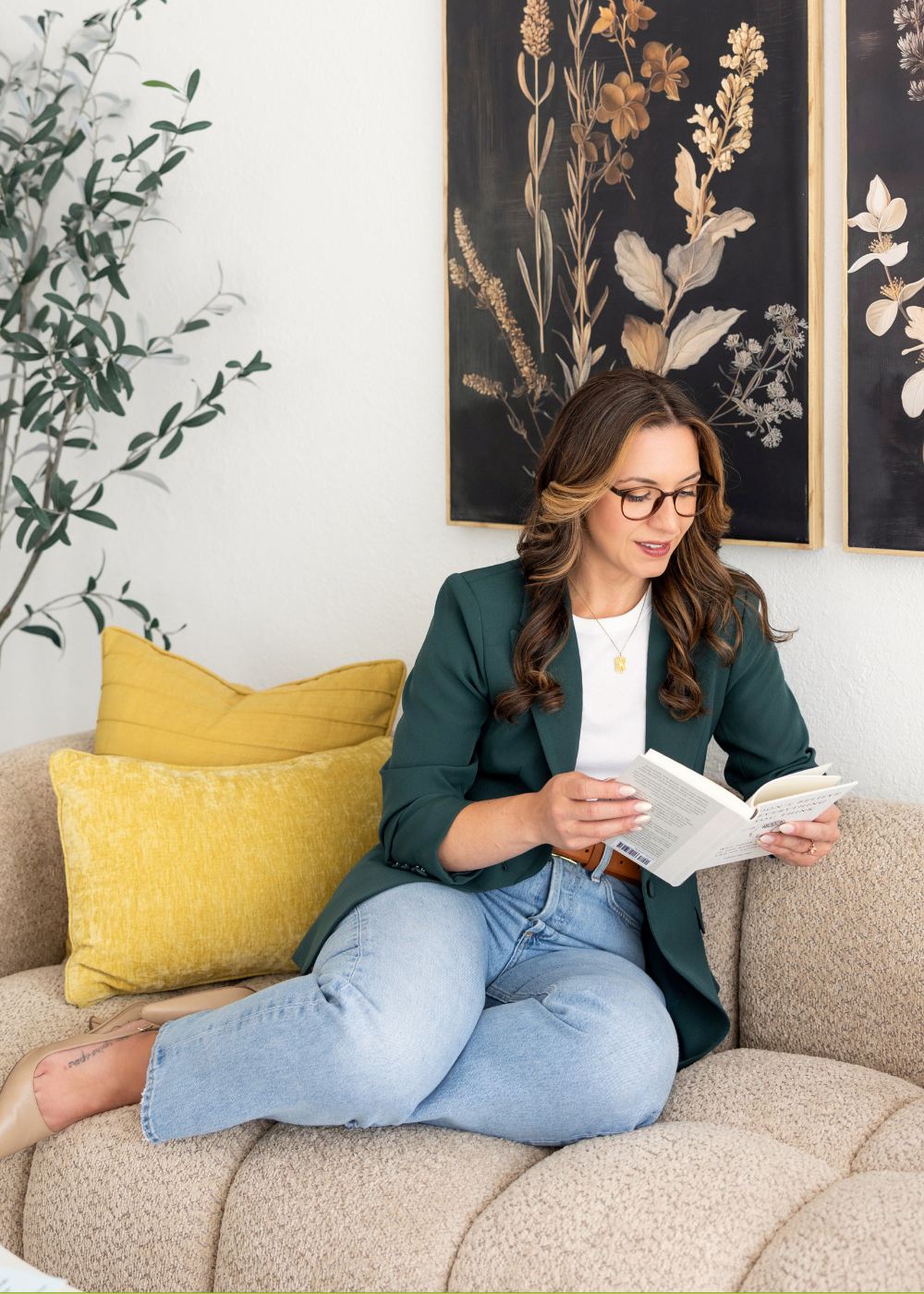 Samantha Rae reading a book about therapy for anxiety OCD and perfectionism