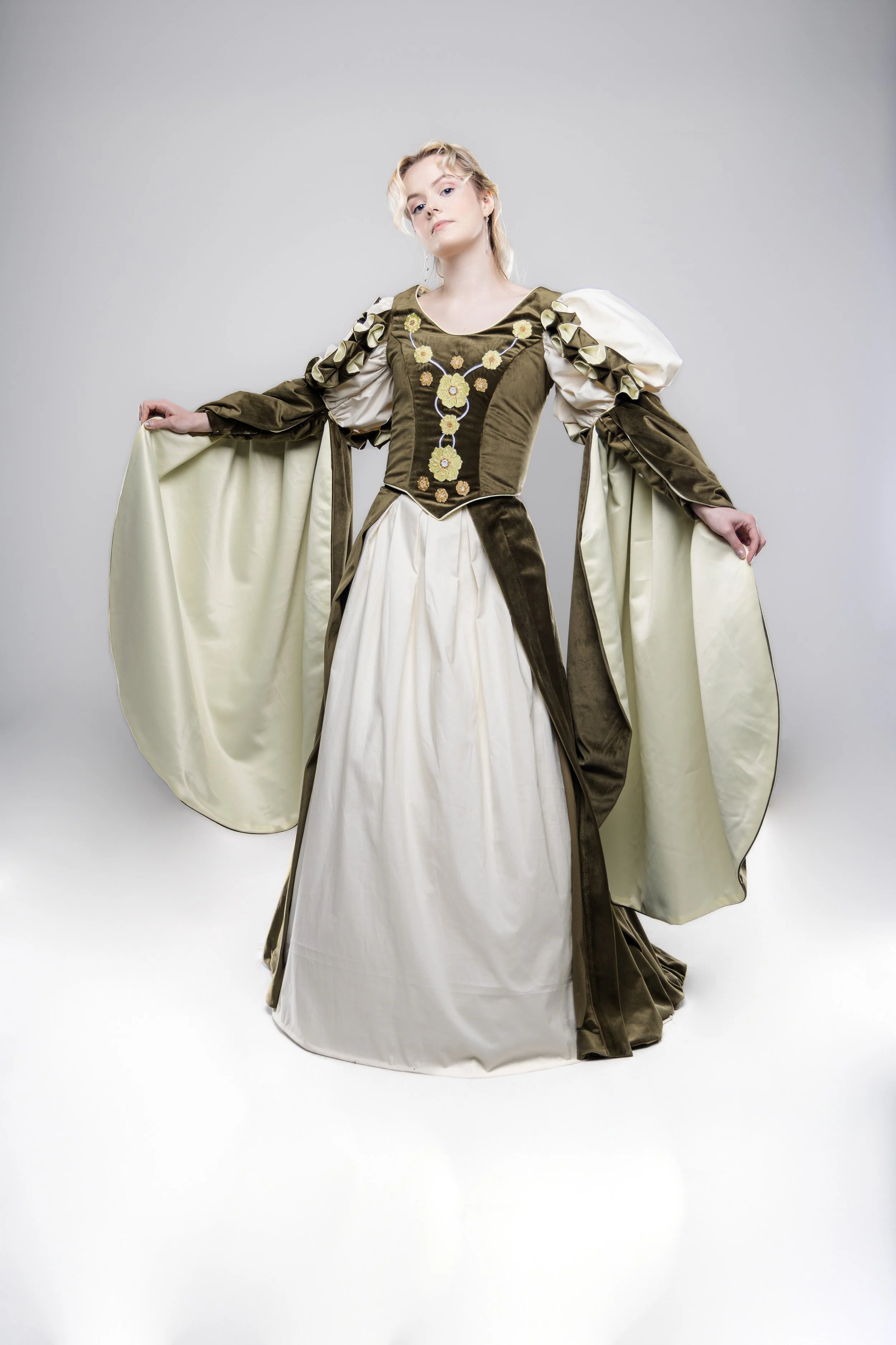 costume 3rd years2653.jpg