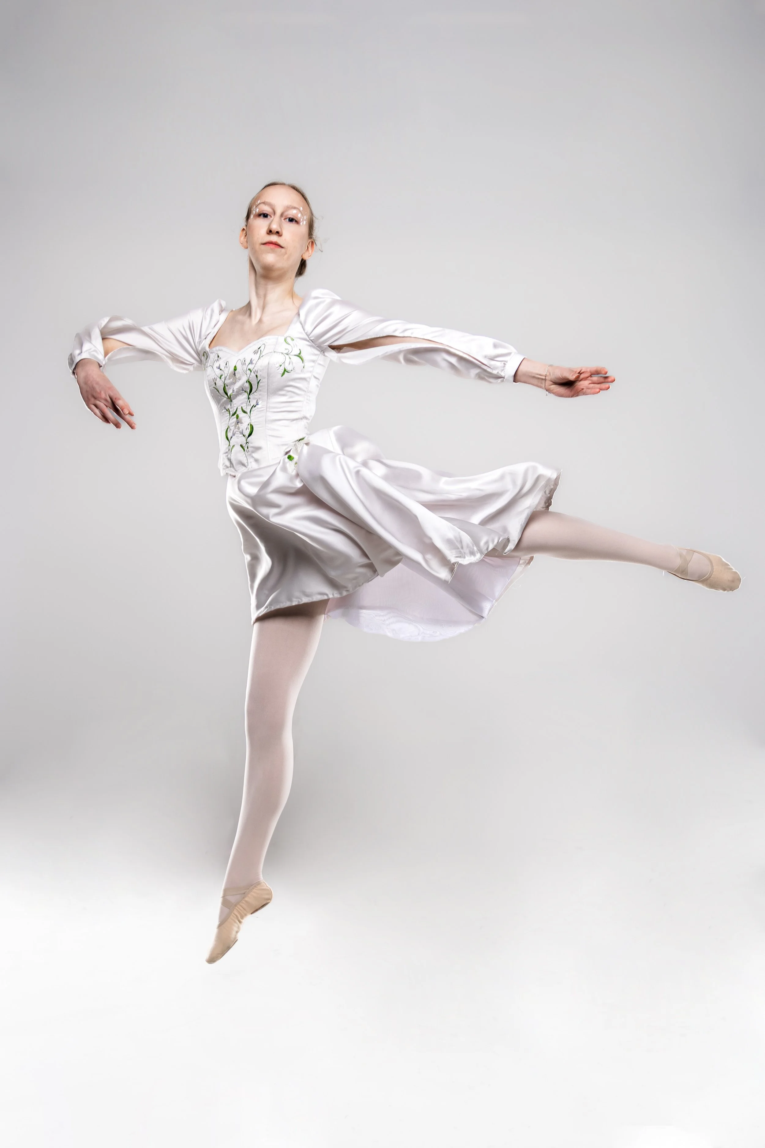 costume 3rd years2493.jpg