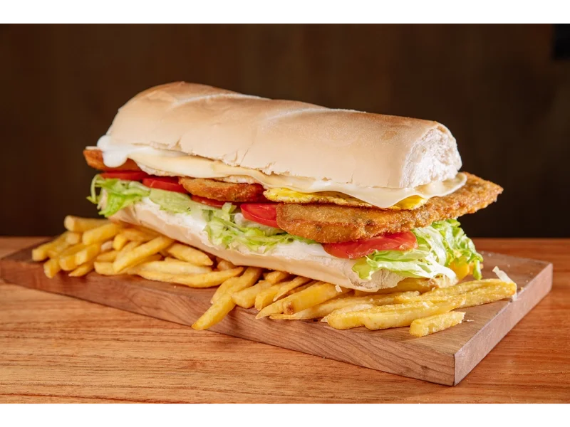 🥪 What does Lionel Messi like to eat?