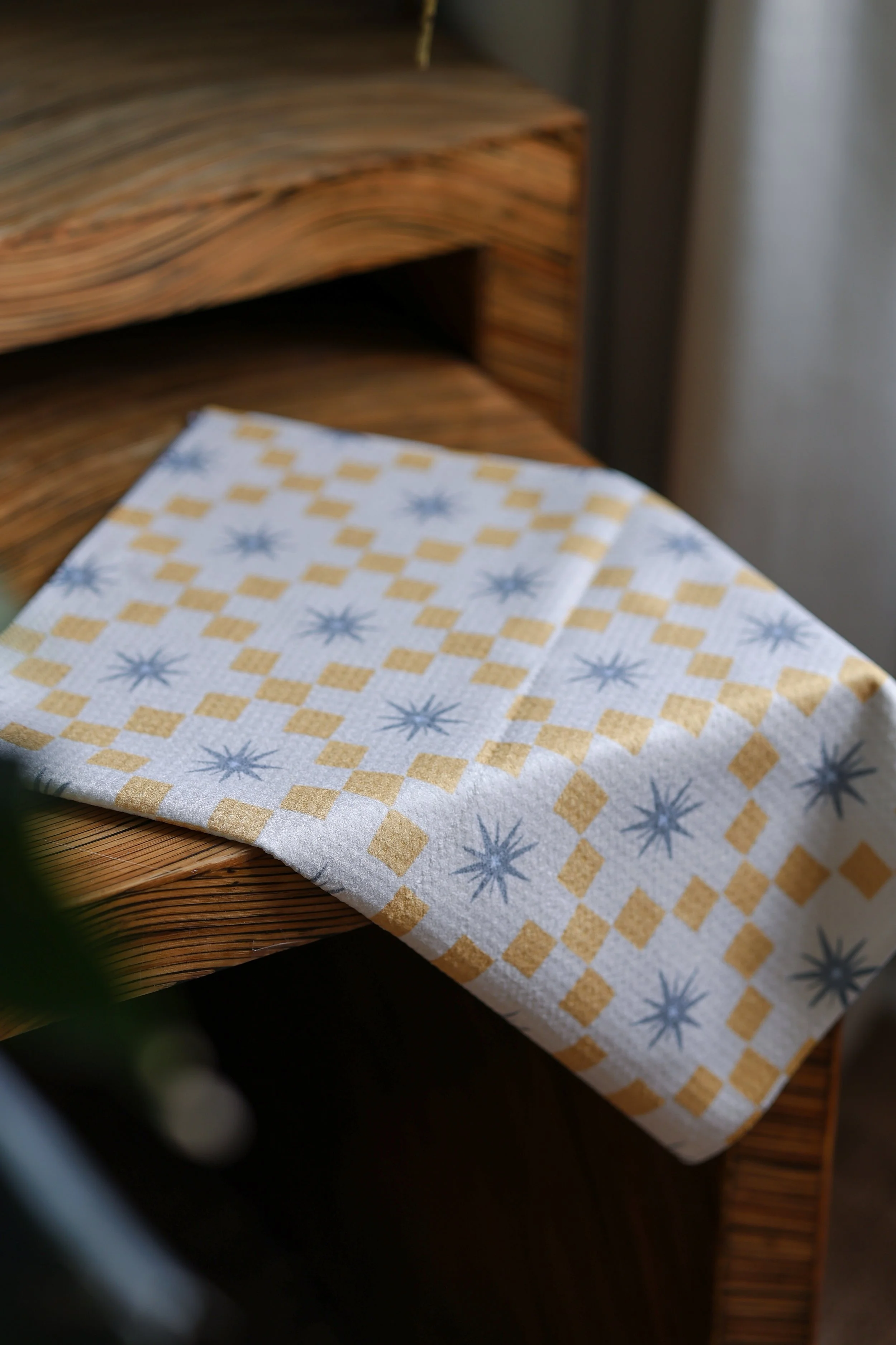 Retro Starburst Tea Towel – Mustard Squares + Dusty Blue Starbursts
