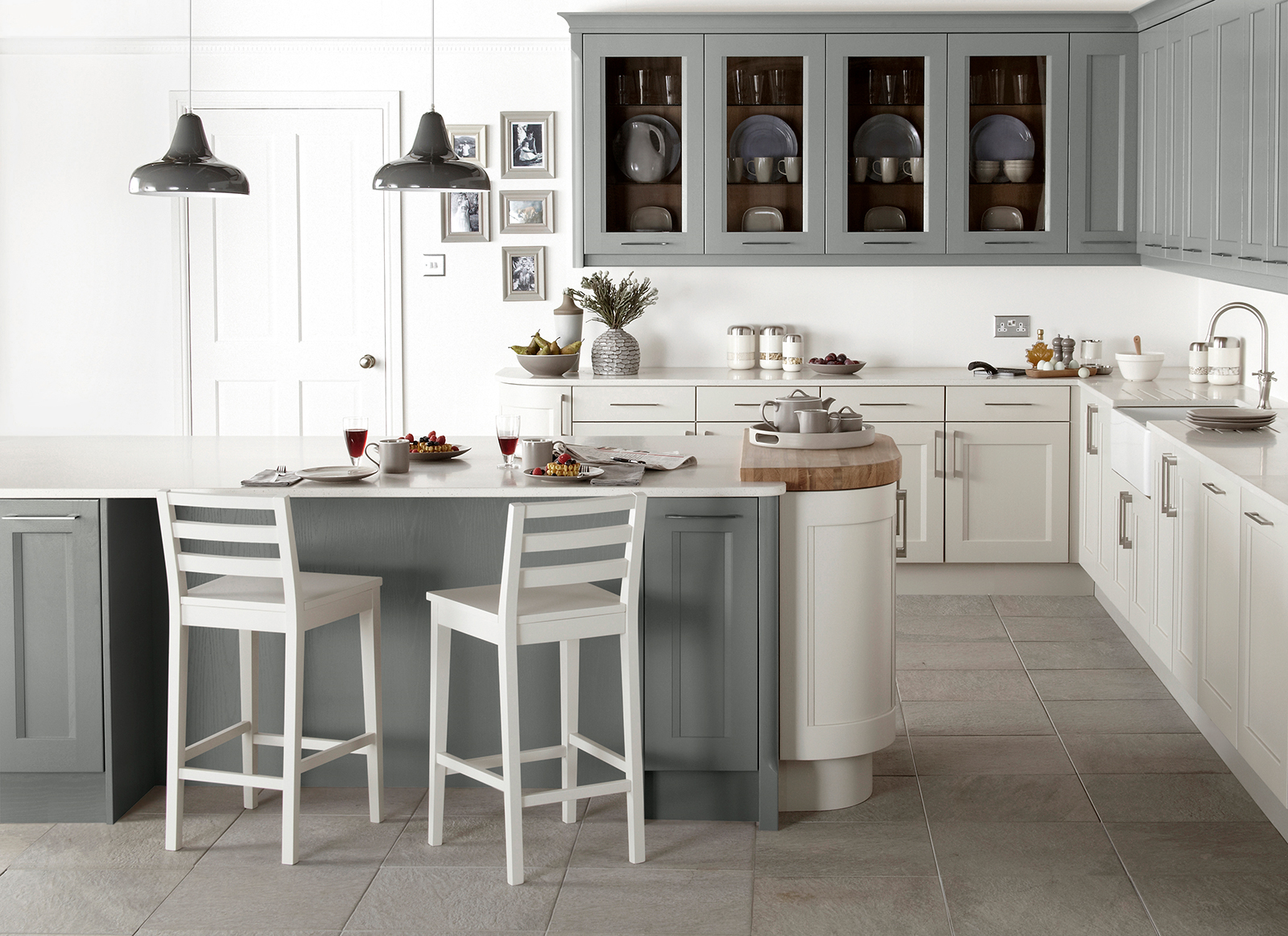 What is a 'raised and Fielded' Door Design?