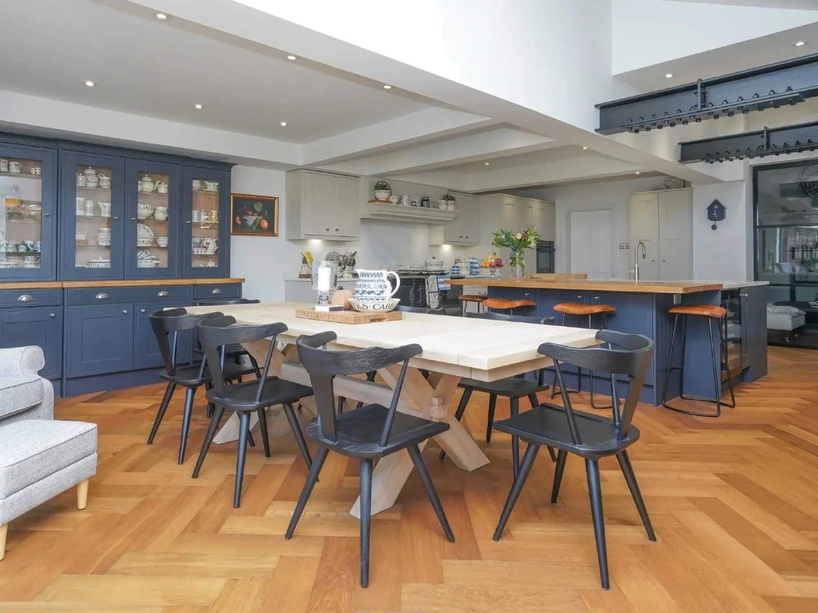 Classic In-Frame Kitchen in Rugby