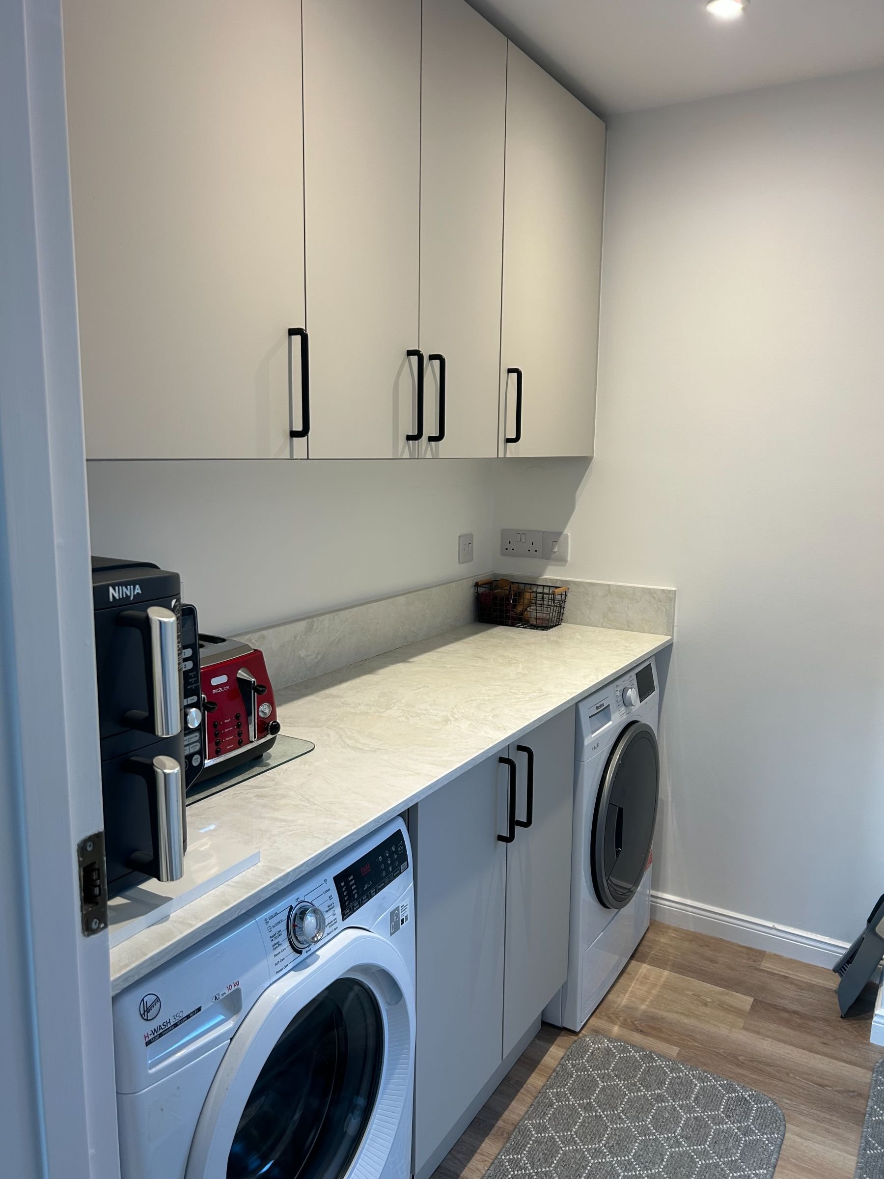 RFK-cashmere-slab-kitchen-01.jpeg