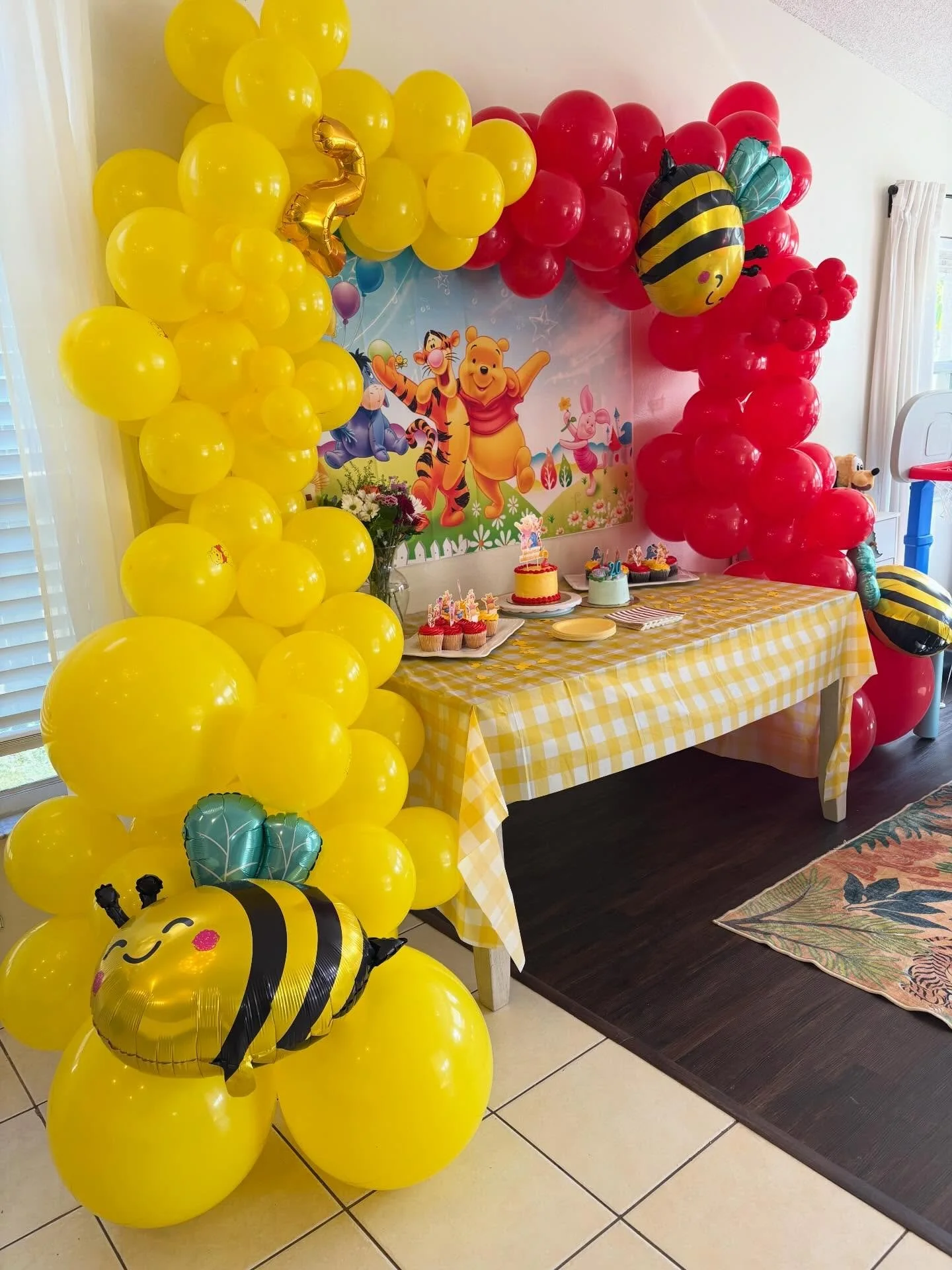 Your balloons are sure to WOW the guest! #orlando #balloons #orlandodecor #orlandoevents #momtok
