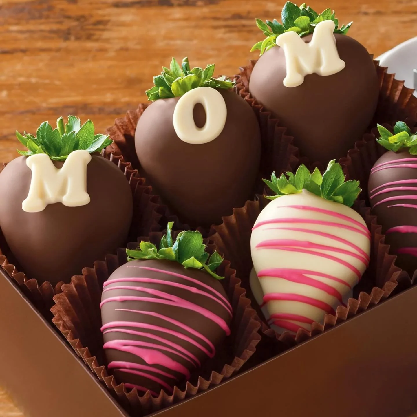 Mother&rsquo;s Day orders are now OPEN 💐
Limited spots available!

📍 Pickup May 8&ndash;9 (32837)
💳 Payment required at booking
📩 DM on Instagram to secure your order now
