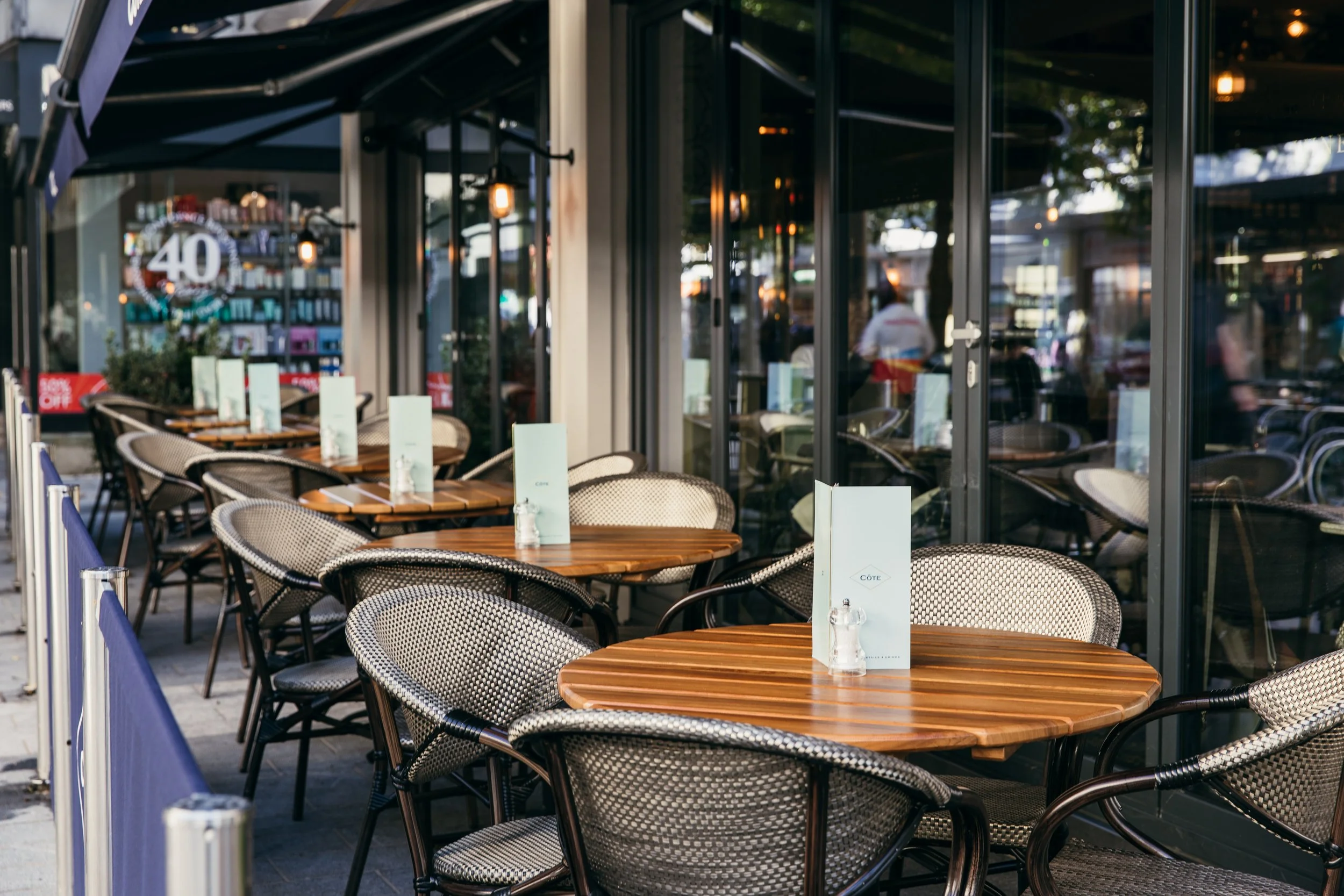 CÔTE Woking - Tom Joy [ IMG_2766 ].jpg