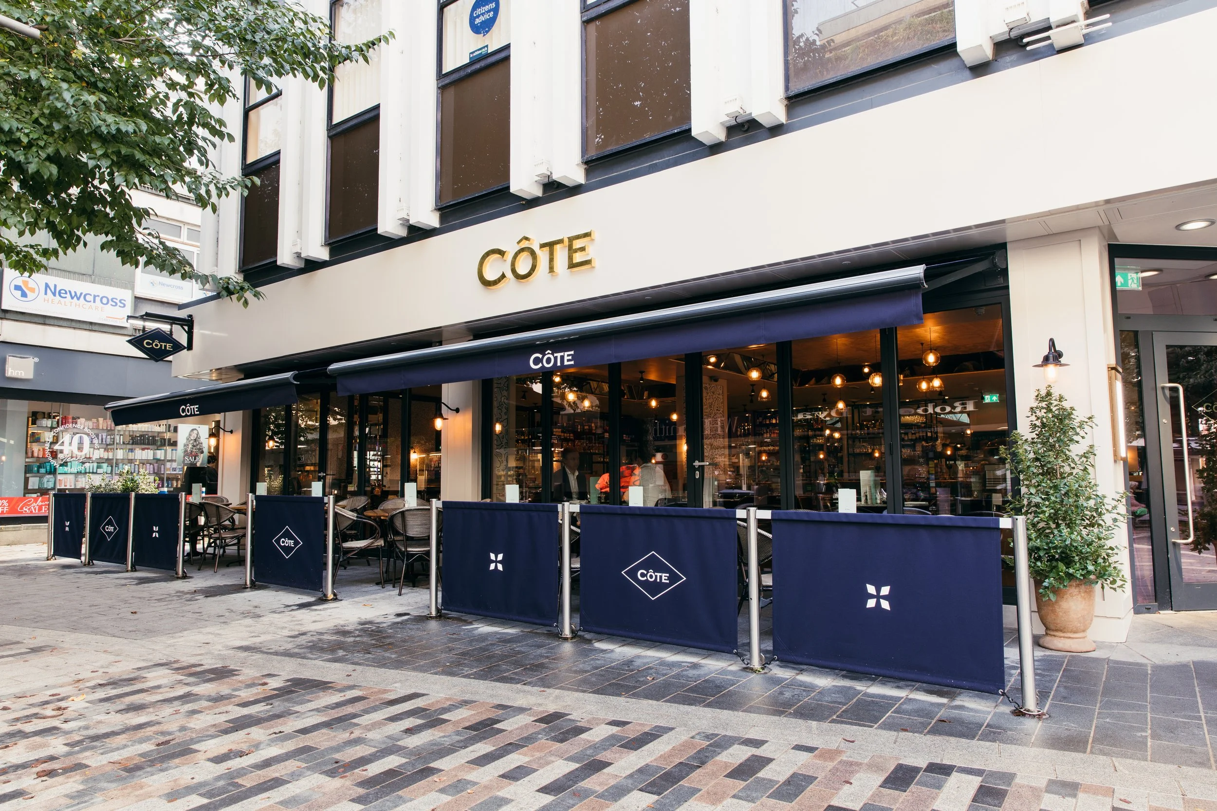 CÔTE Woking - Tom Joy [ IMG_2653 ].jpg