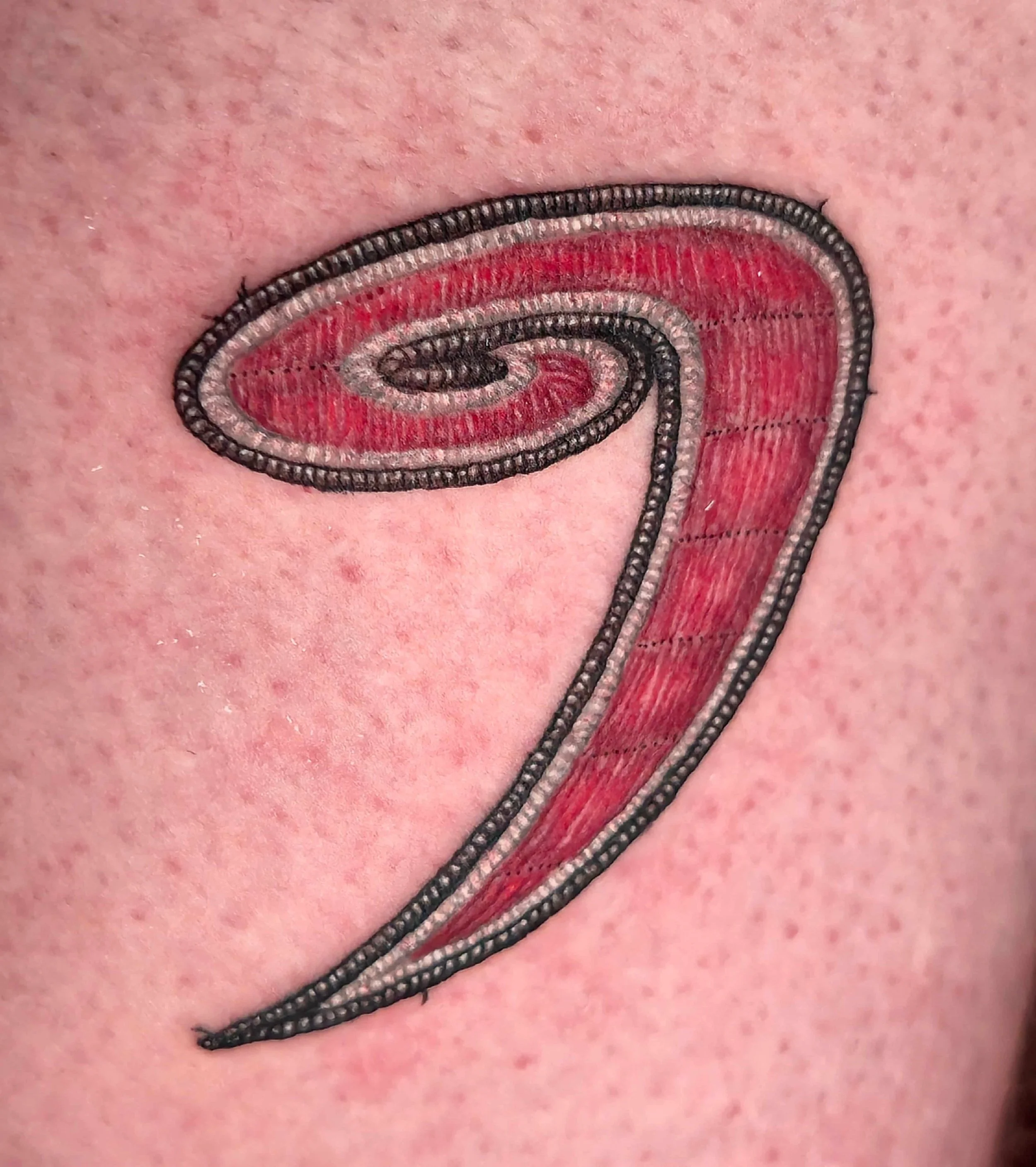 JYP tatuoitu logo