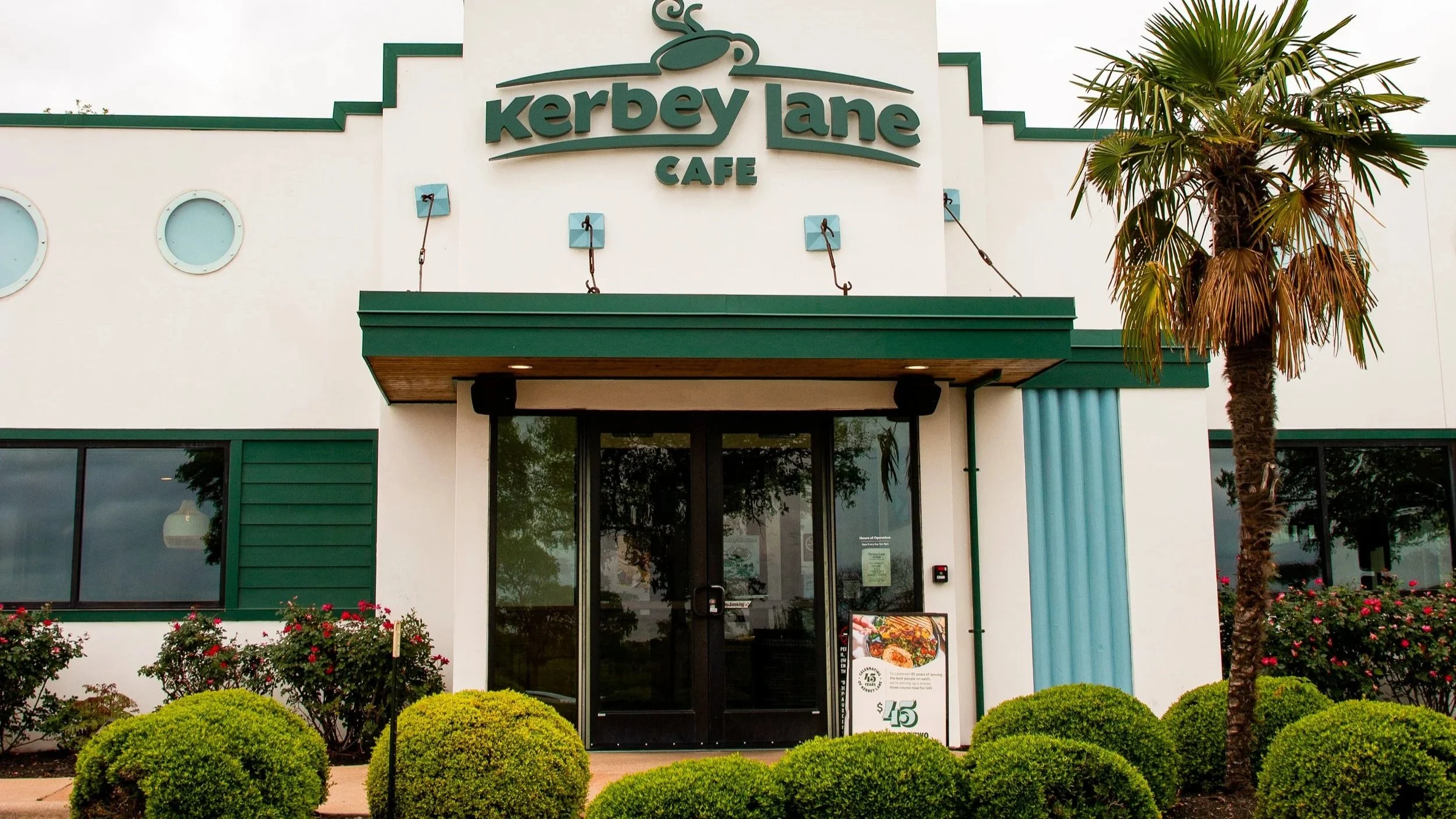 pet friendly patio