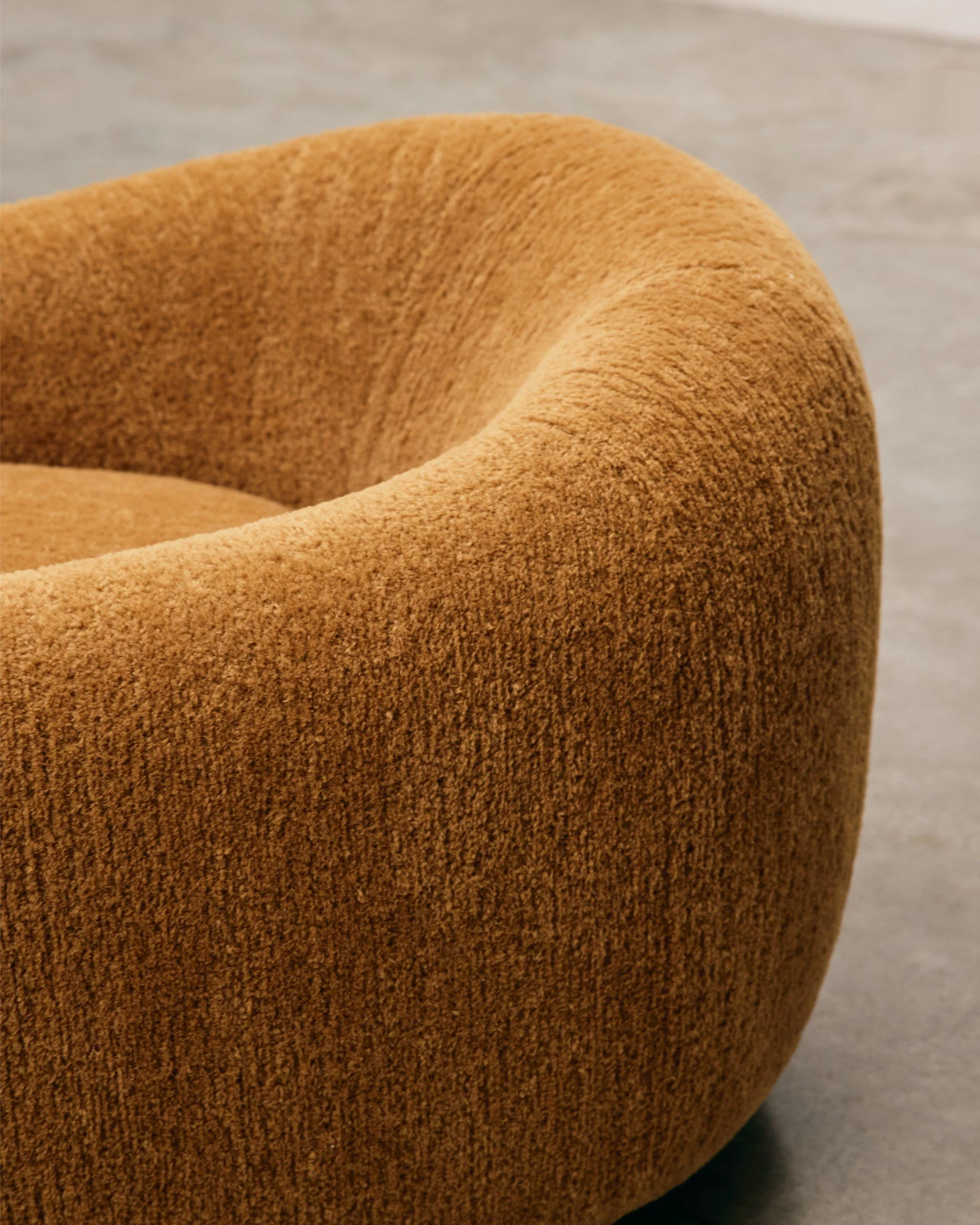 Sennen Swivel Tub.Milo Biscuit.detail.1.jpg