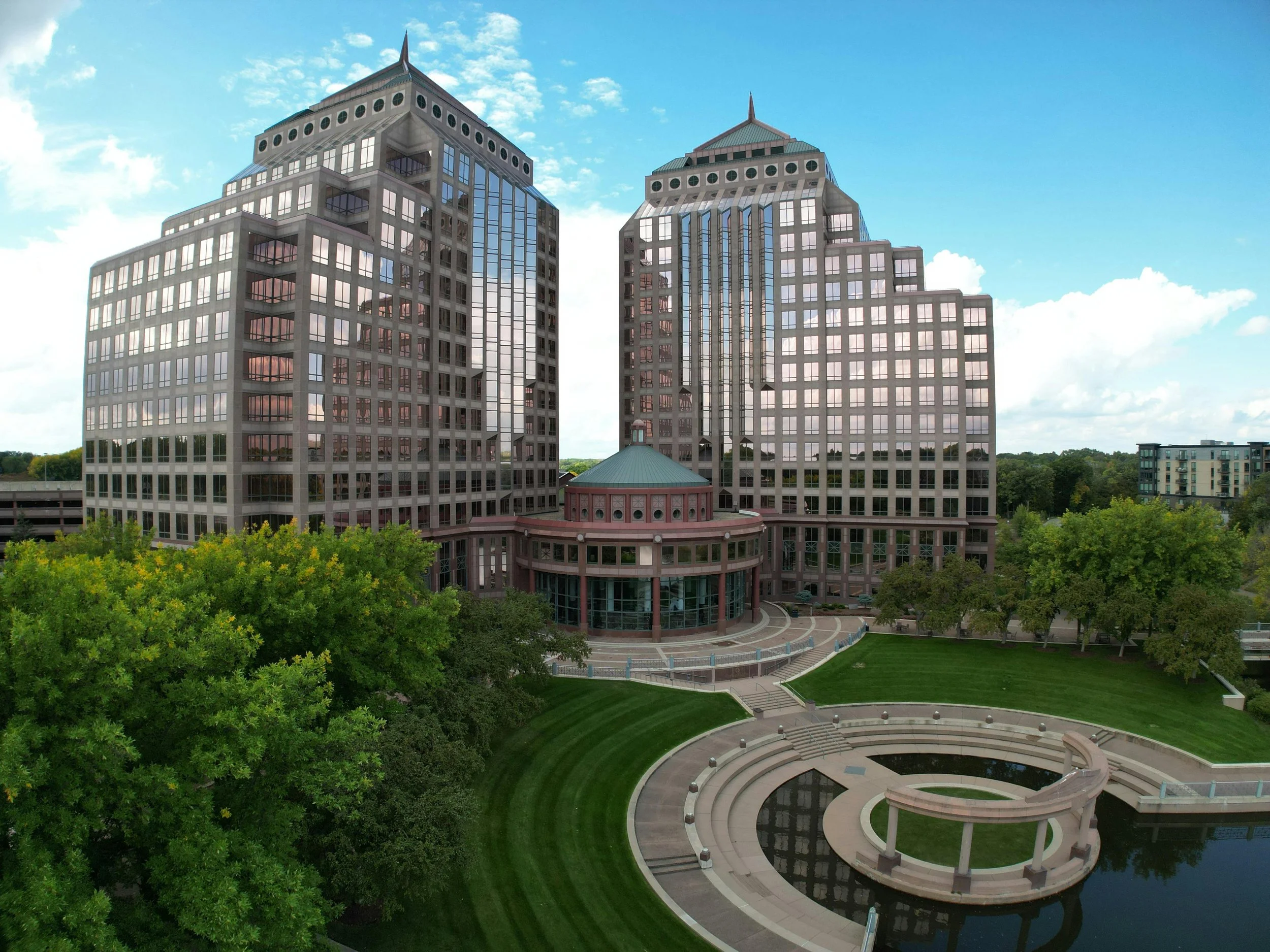 Carlson Towers, Minnetonka, Minnesota. Nick Sundahl, Top Realtor in the Twin Cities