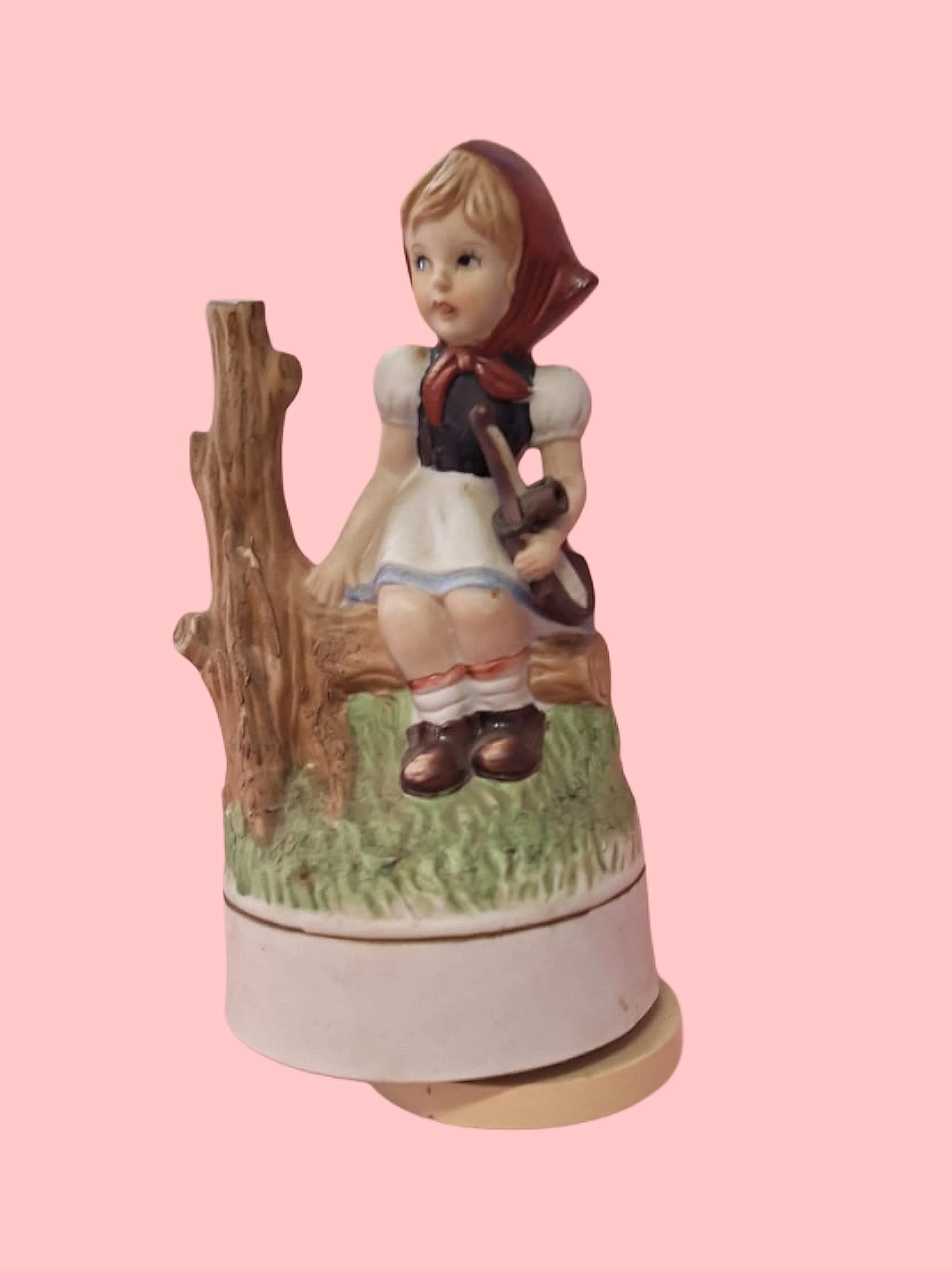 Carillon Vintage con Bambina Seduta