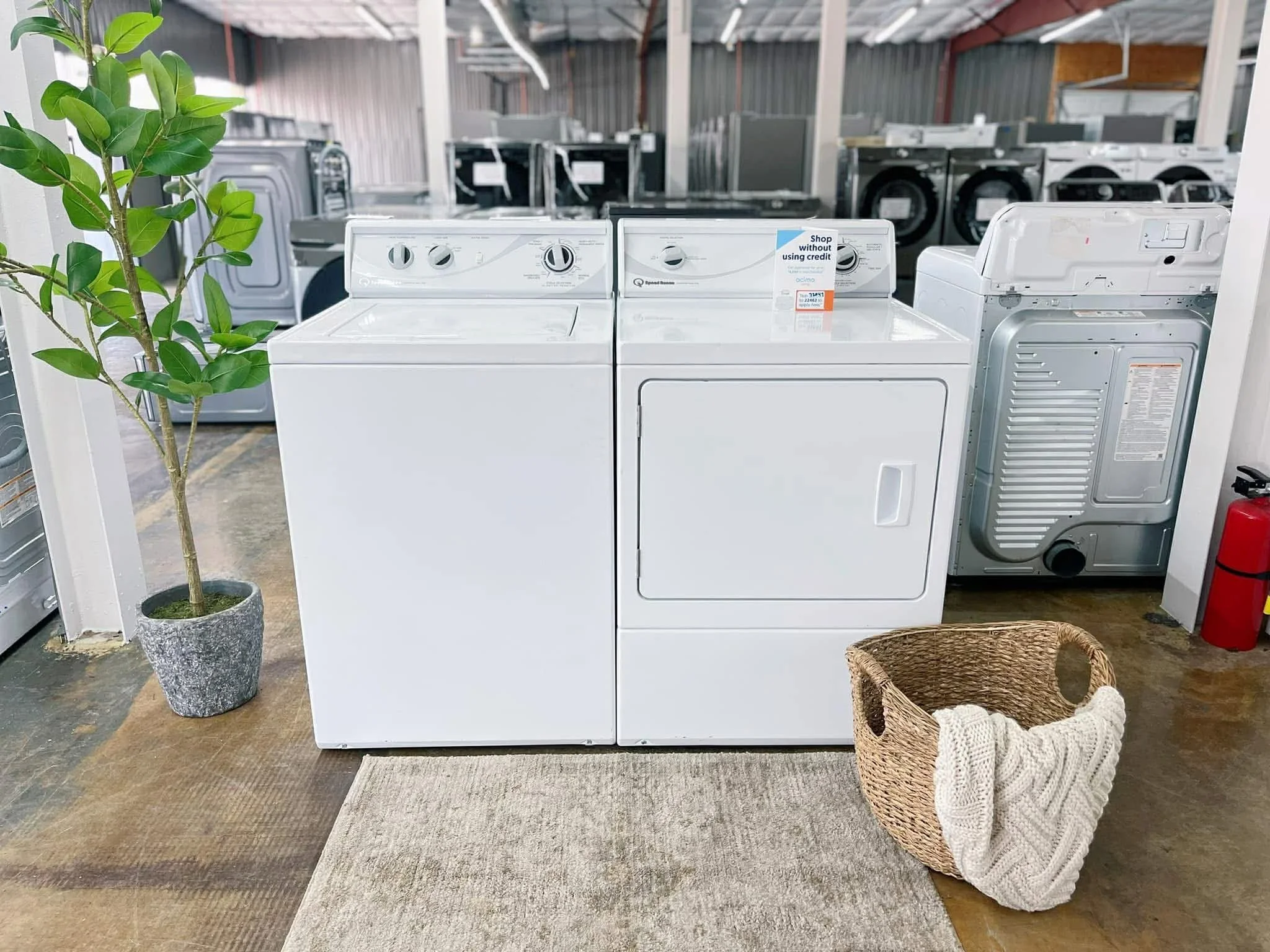 Discount washer dryer sale at Annie and  Al's appliance outlet, top load