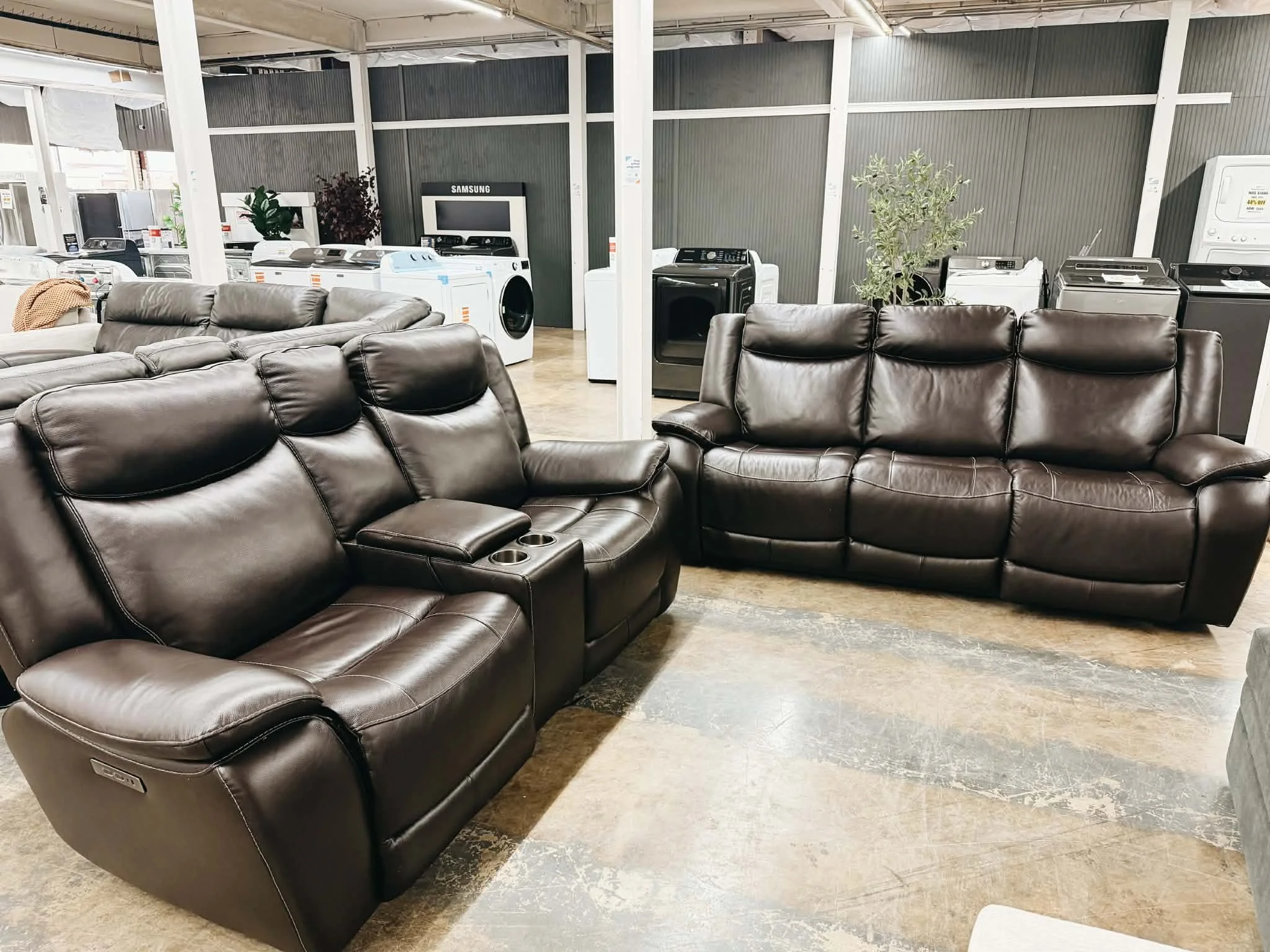 discount leather recliner sofa set at Annie & Al's appliances: where they sell discount wahers, dryers, refrigerators, furniture, and more