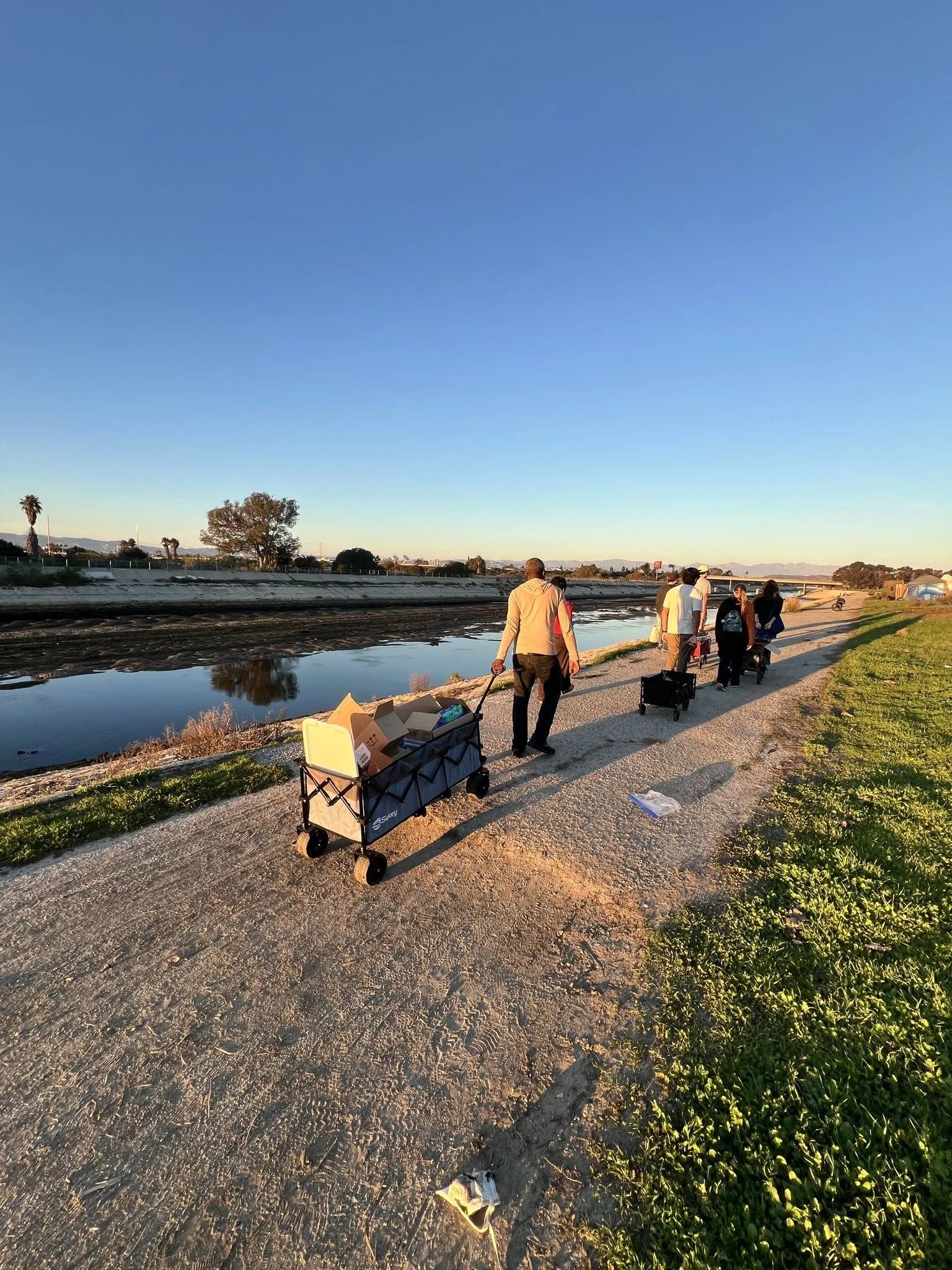 food for comrades, mutual aid in la