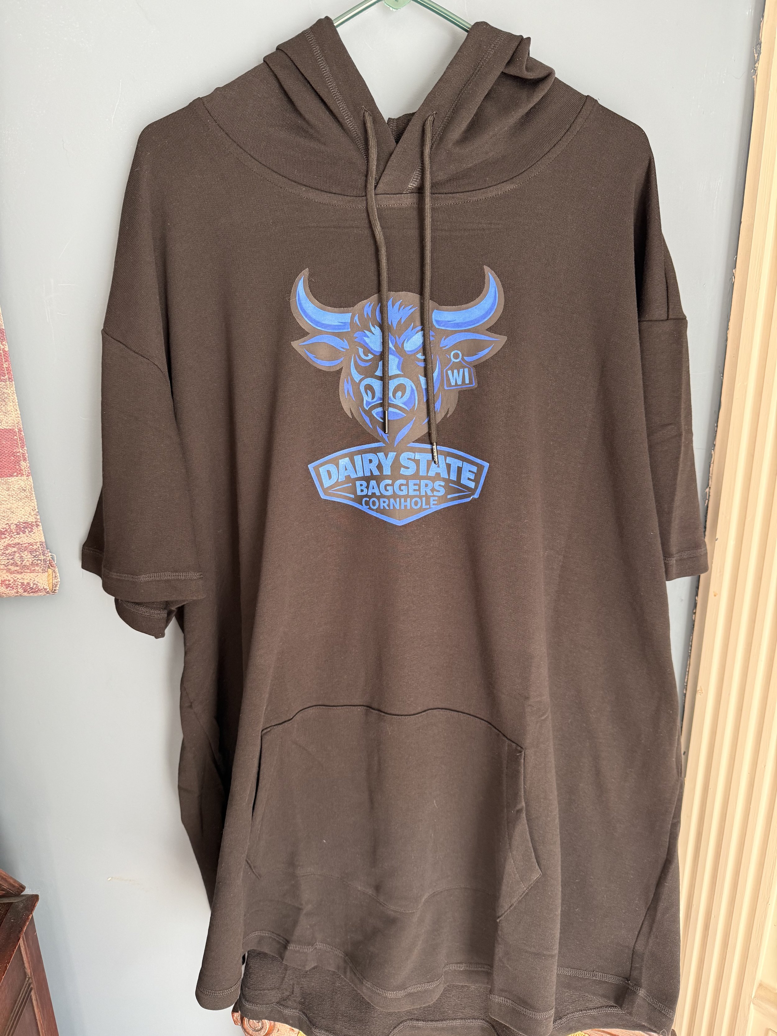 Dairy State Bagger Blue Bull Short Sleeve Hoodie